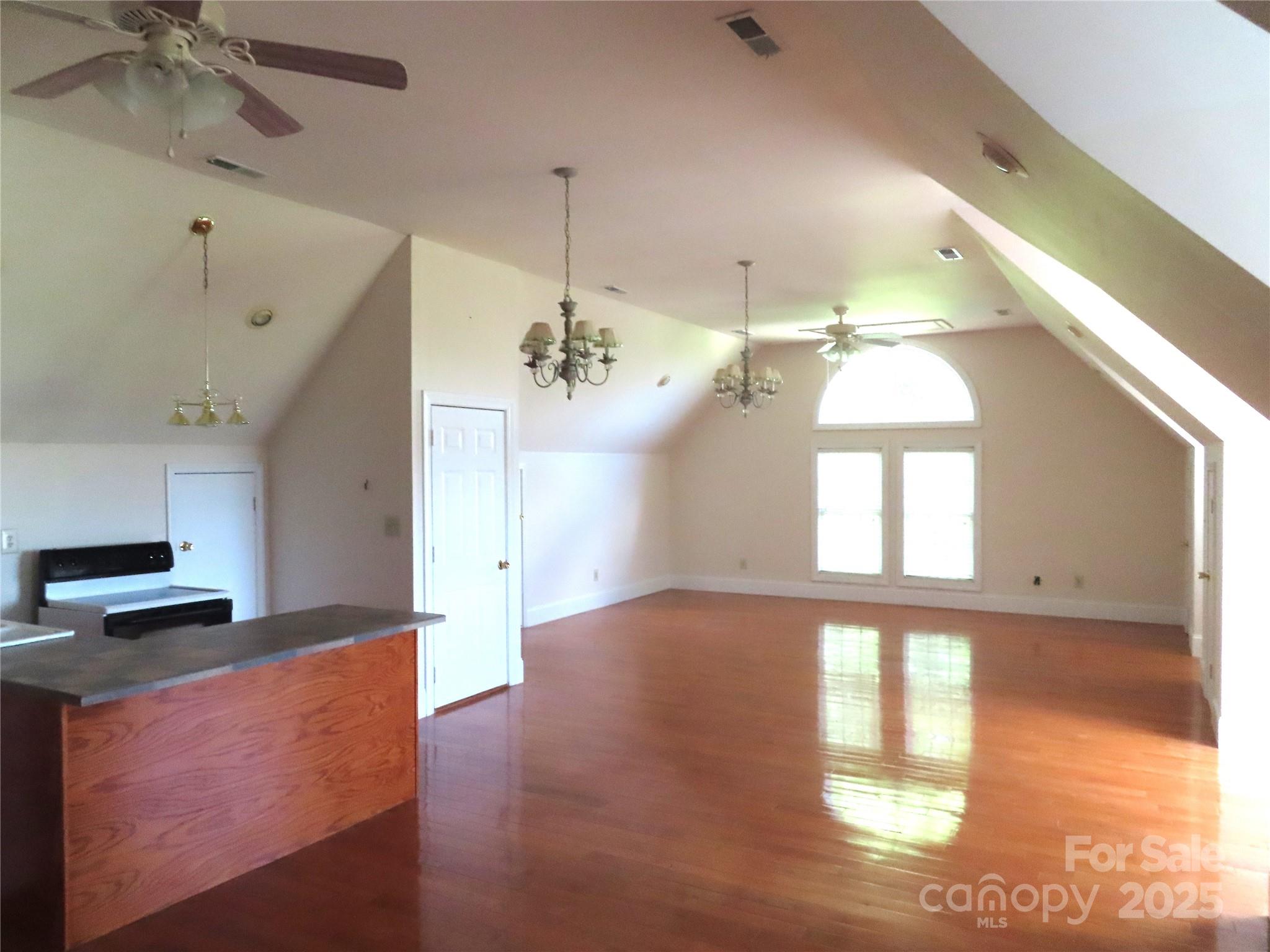 2530 Sharon Road — York