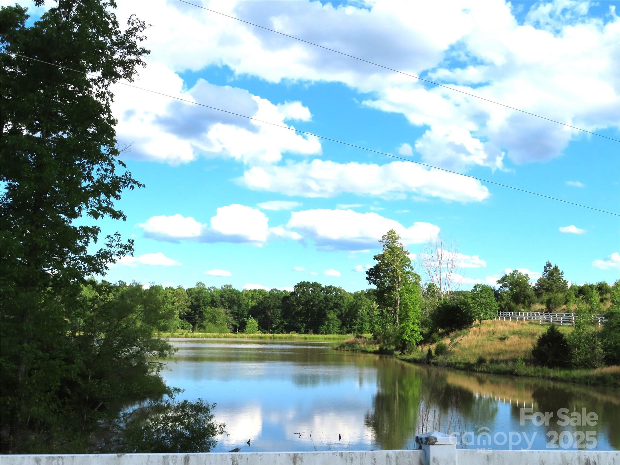 2530 Sharon Road — York