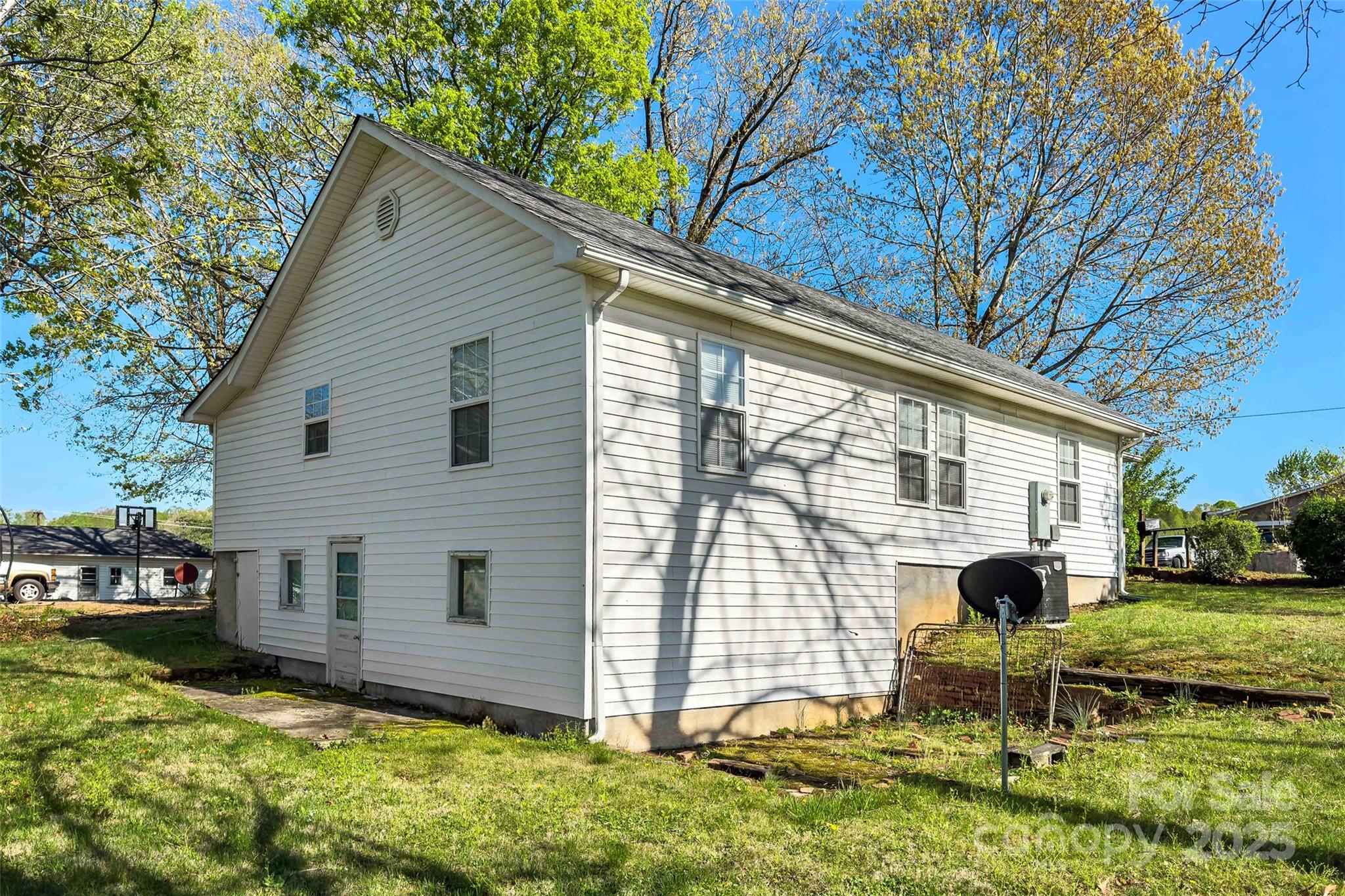36 & 50 Catawba Avenue — Marion