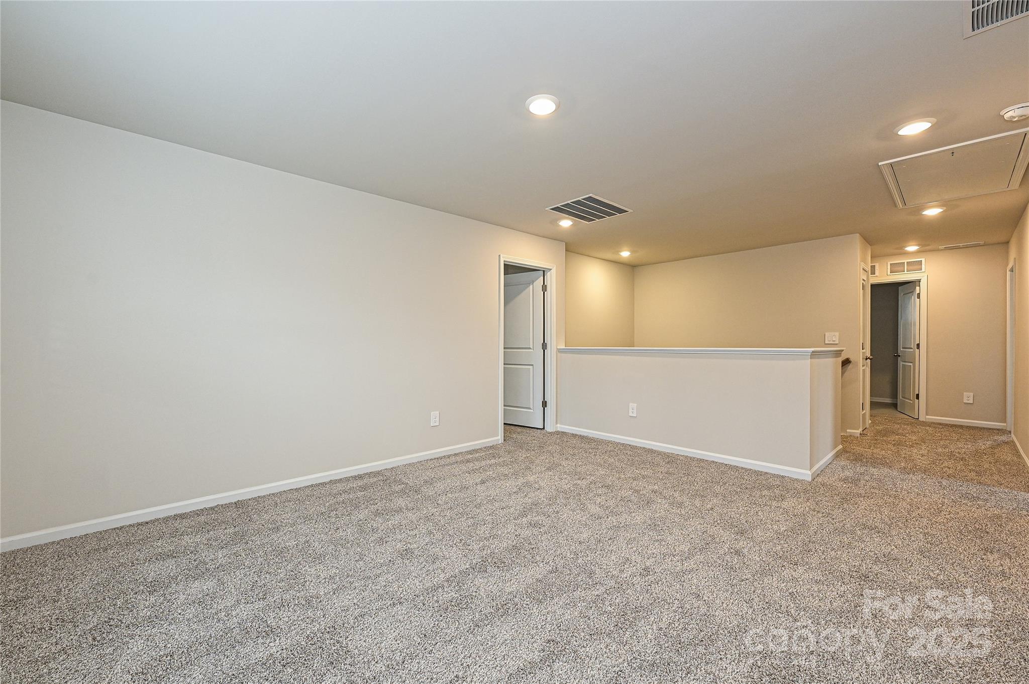 2159 Sunflower Circle — Newton