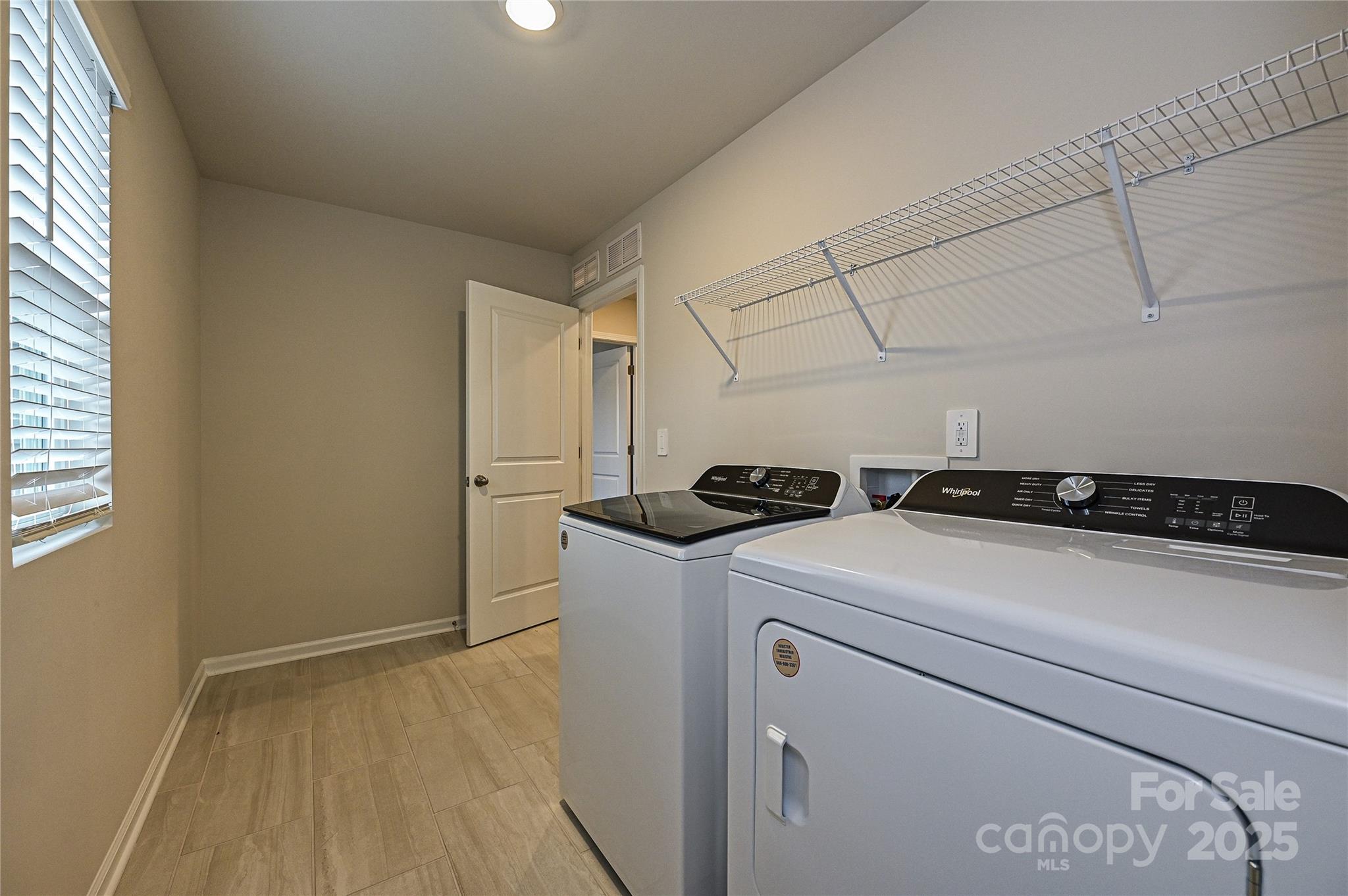 2159 Sunflower Circle — Newton