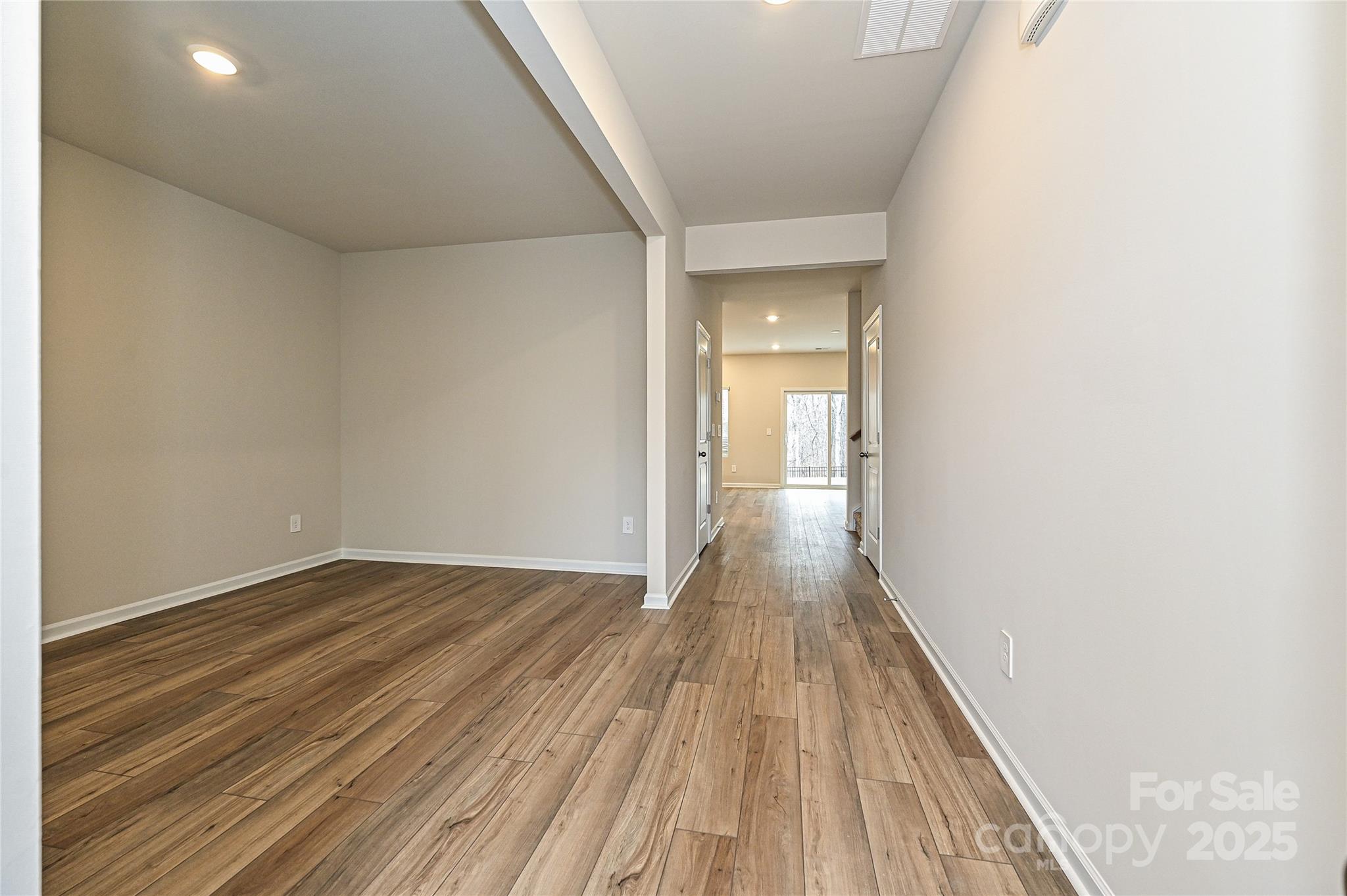 2159 Sunflower Circle — Newton