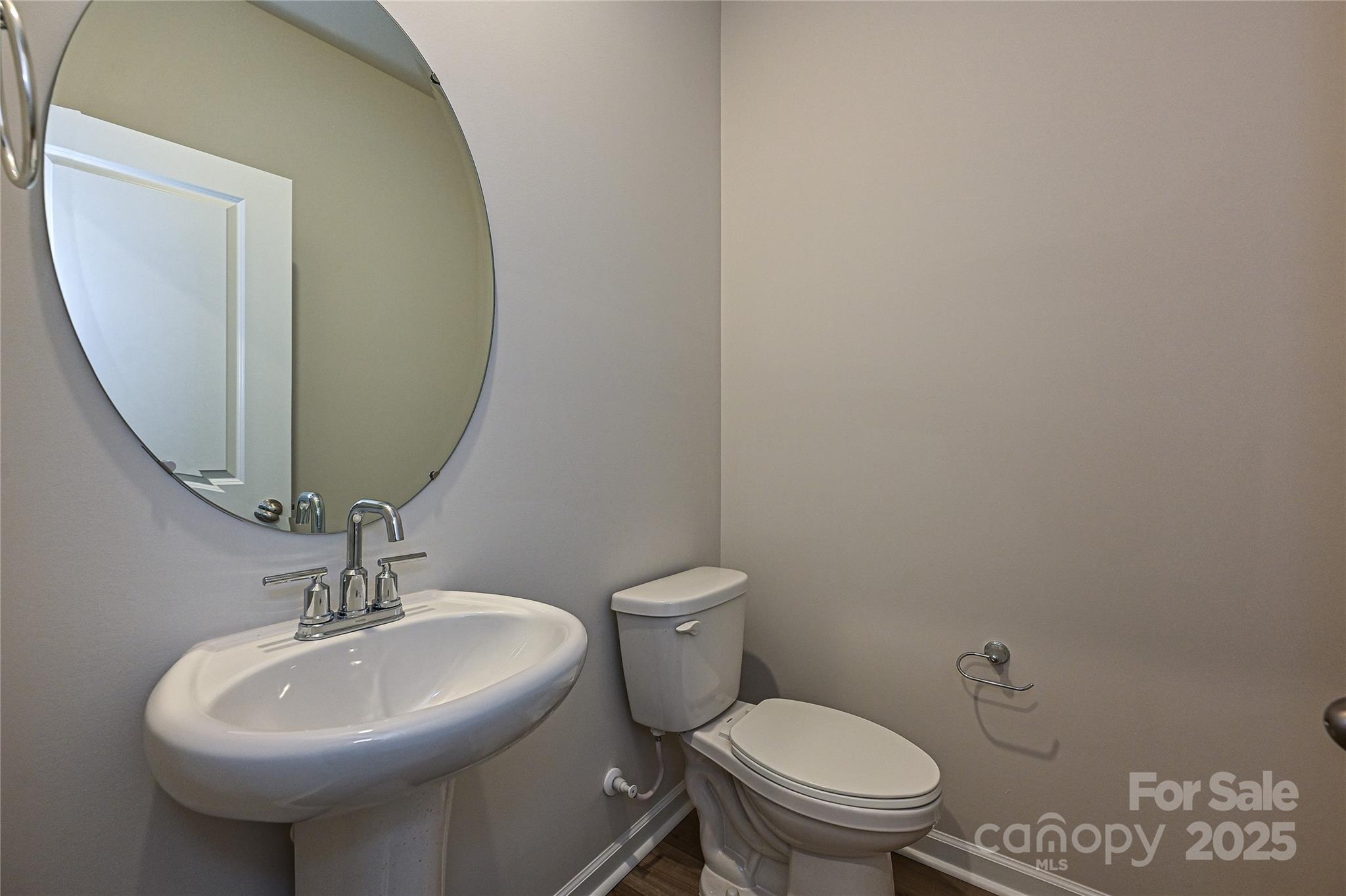 2159 Sunflower Circle — Newton
