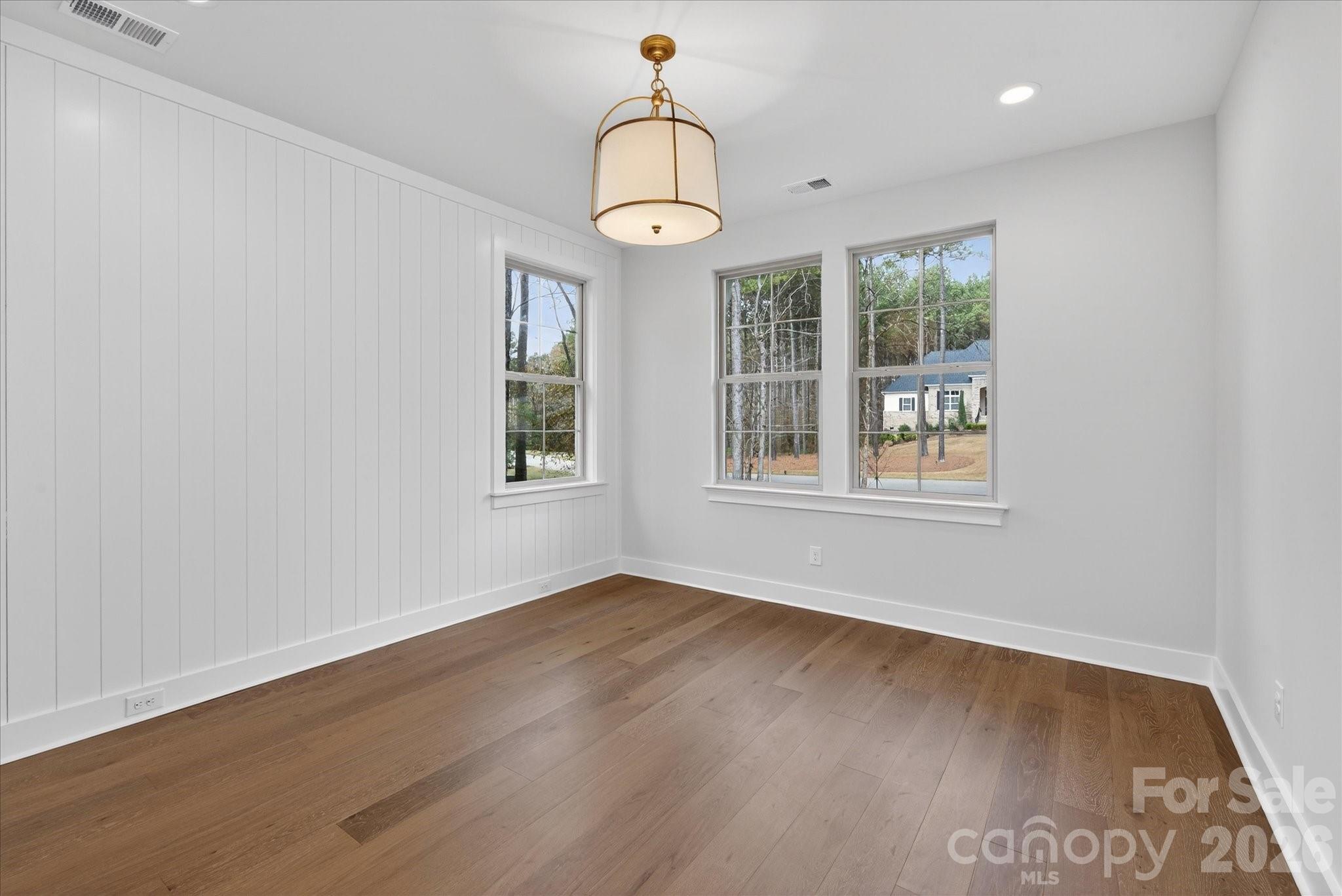 6274 Chimney Bluff Road — Lancaster
