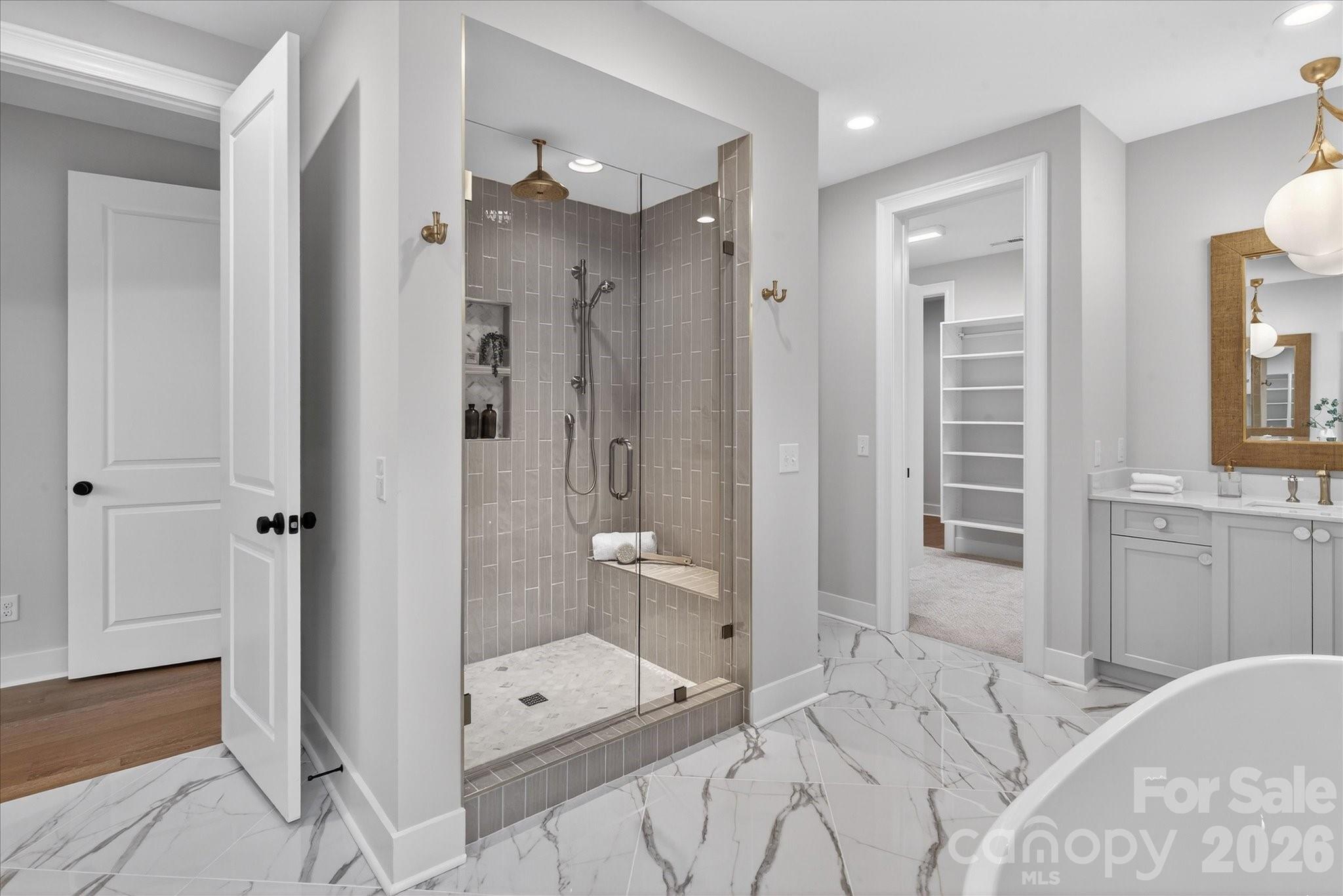 6274 Chimney Bluff Road — Lancaster