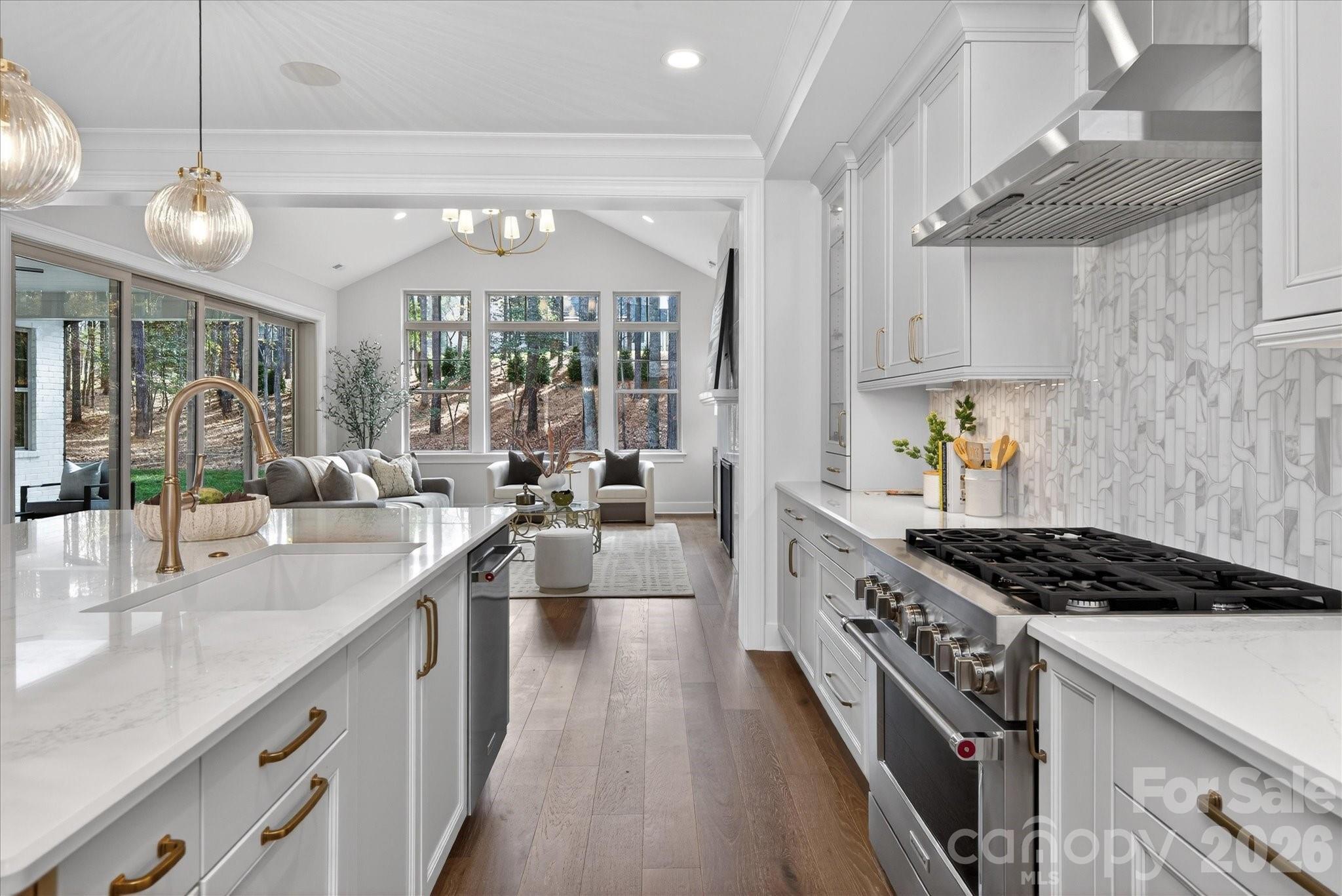 6274 Chimney Bluff Road — Lancaster
