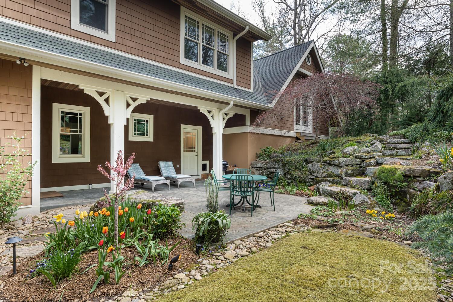 343 Racquet Club Road — Asheville