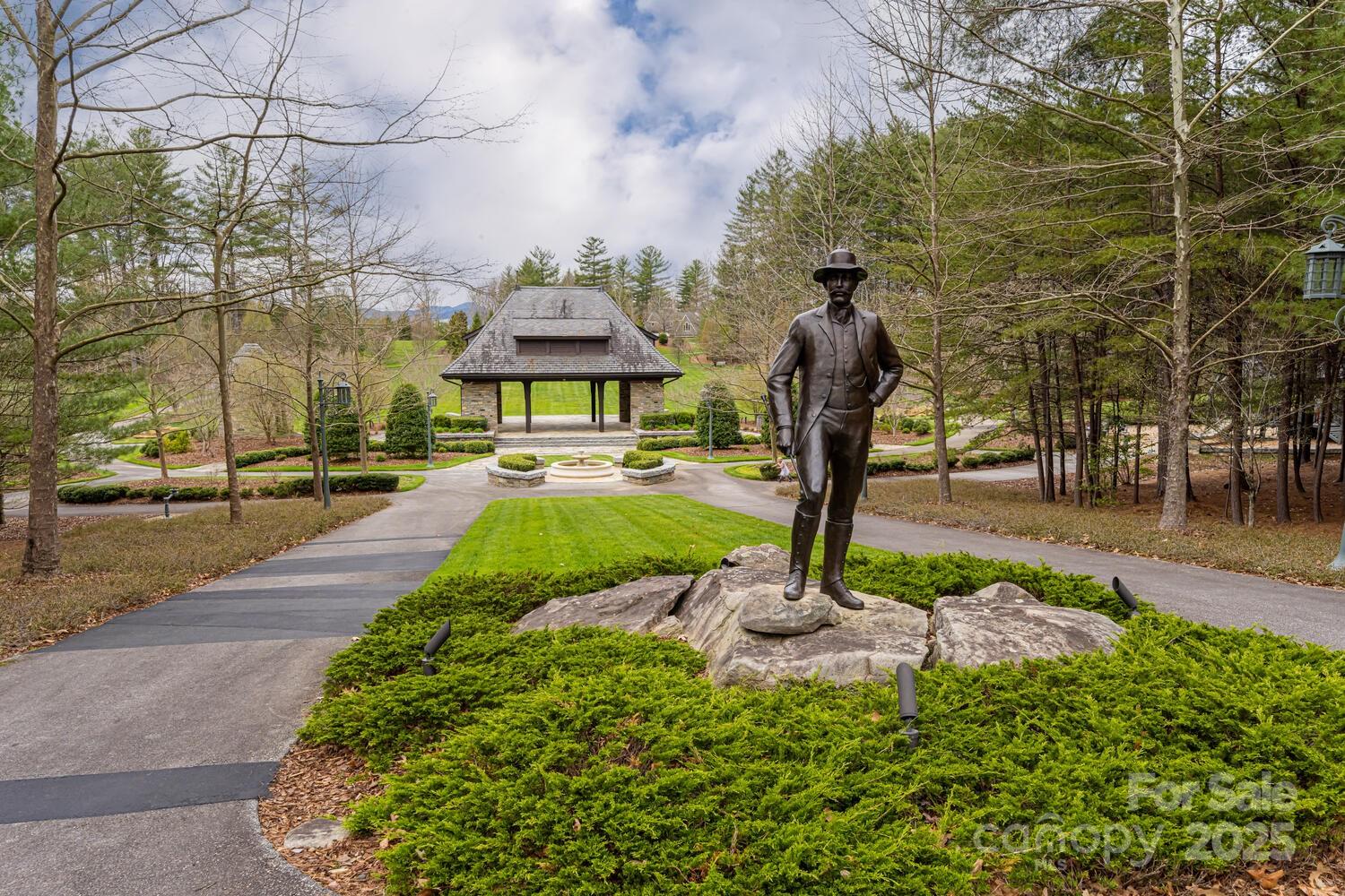 343 Racquet Club Road — Asheville
