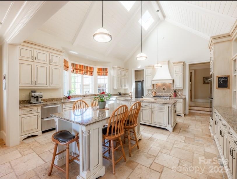 2921 N Pacolet Road N — Landrum