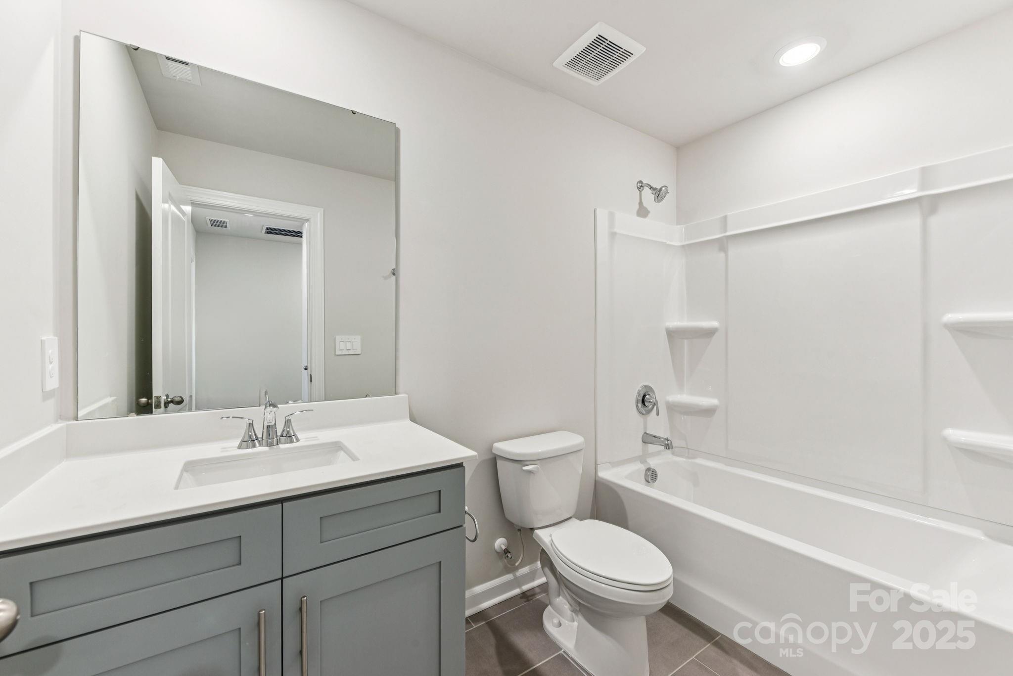 109 Ciara Place #F — Mooresville
