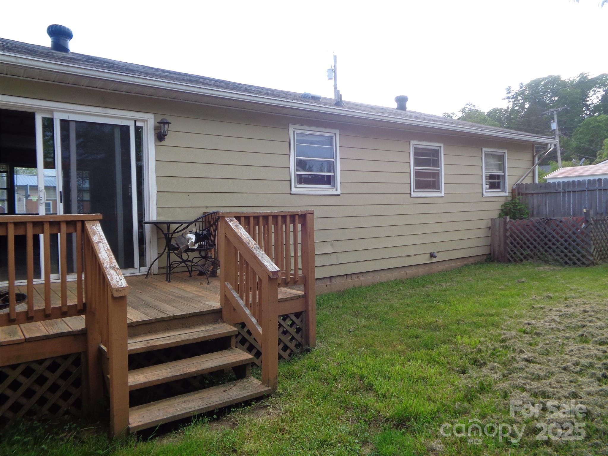 252 Rogers Street — Waynesville