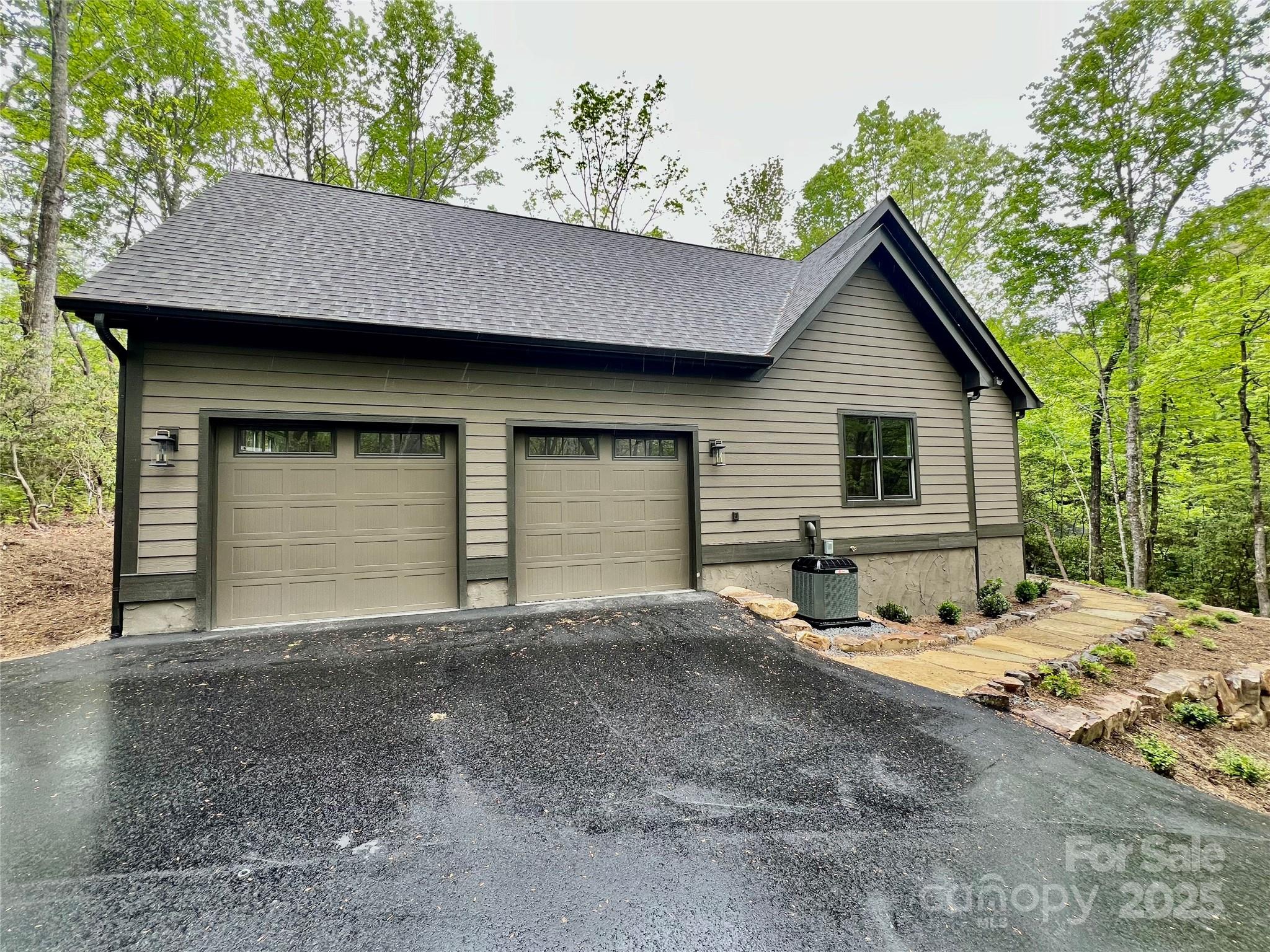 435 Soquili Drive — Brevard