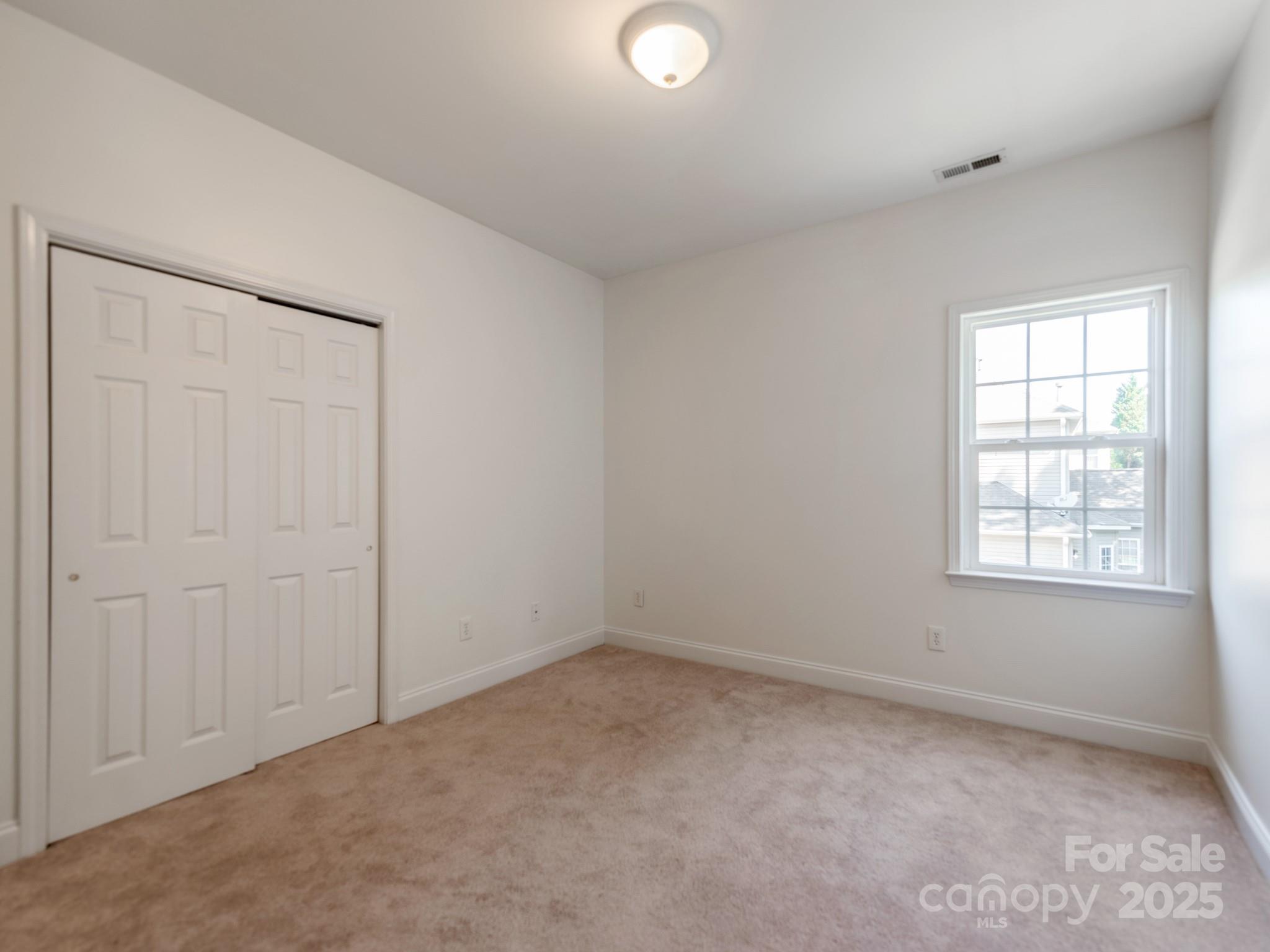 533 Montgrove Place NW — Concord