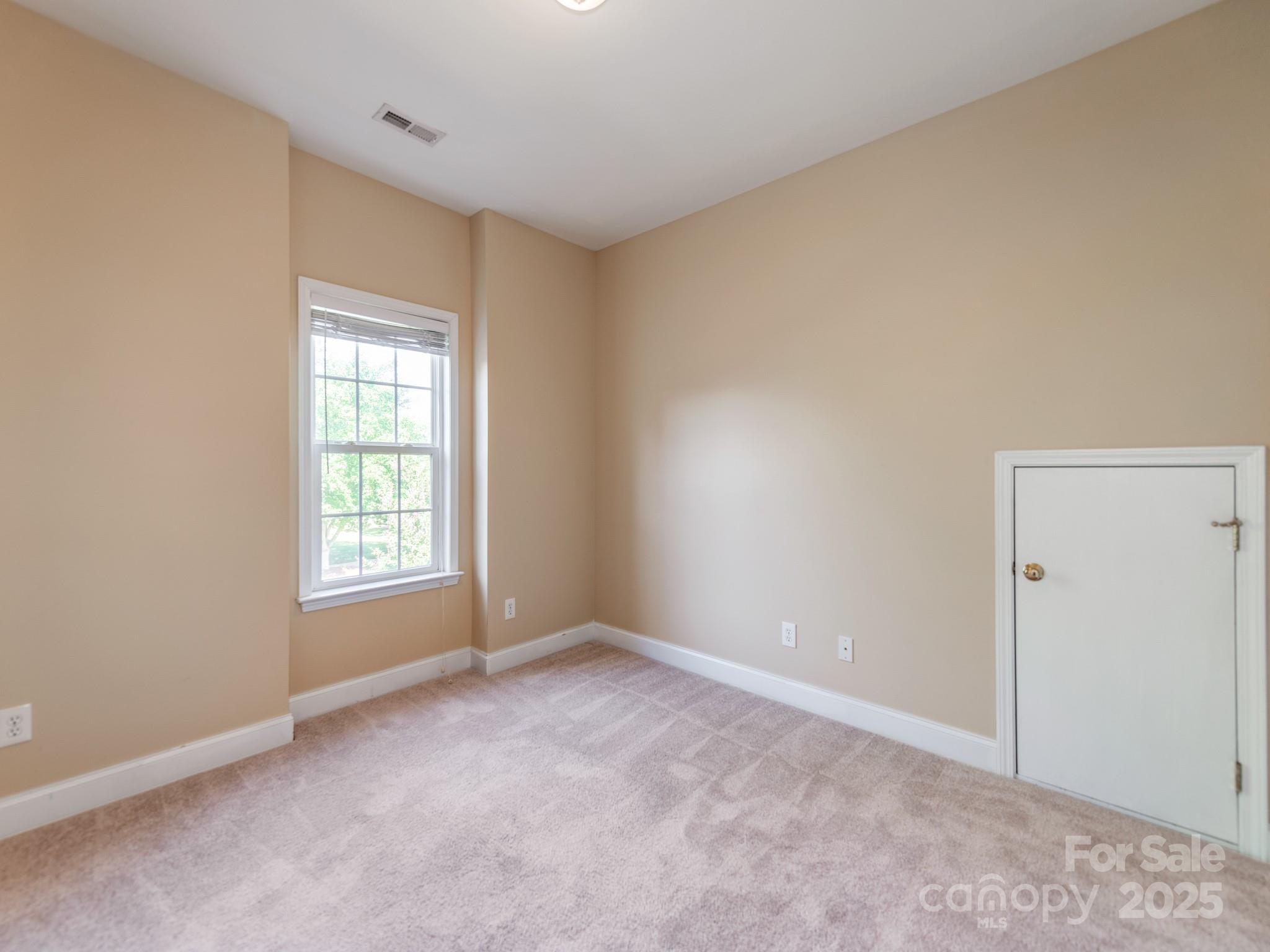 533 Montgrove Place NW — Concord
