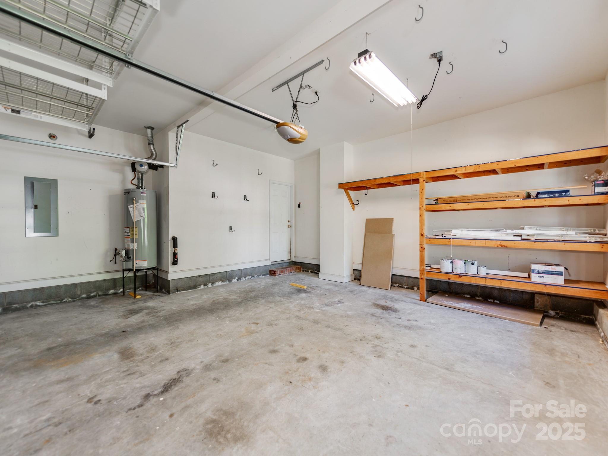 533 Montgrove Place NW — Concord