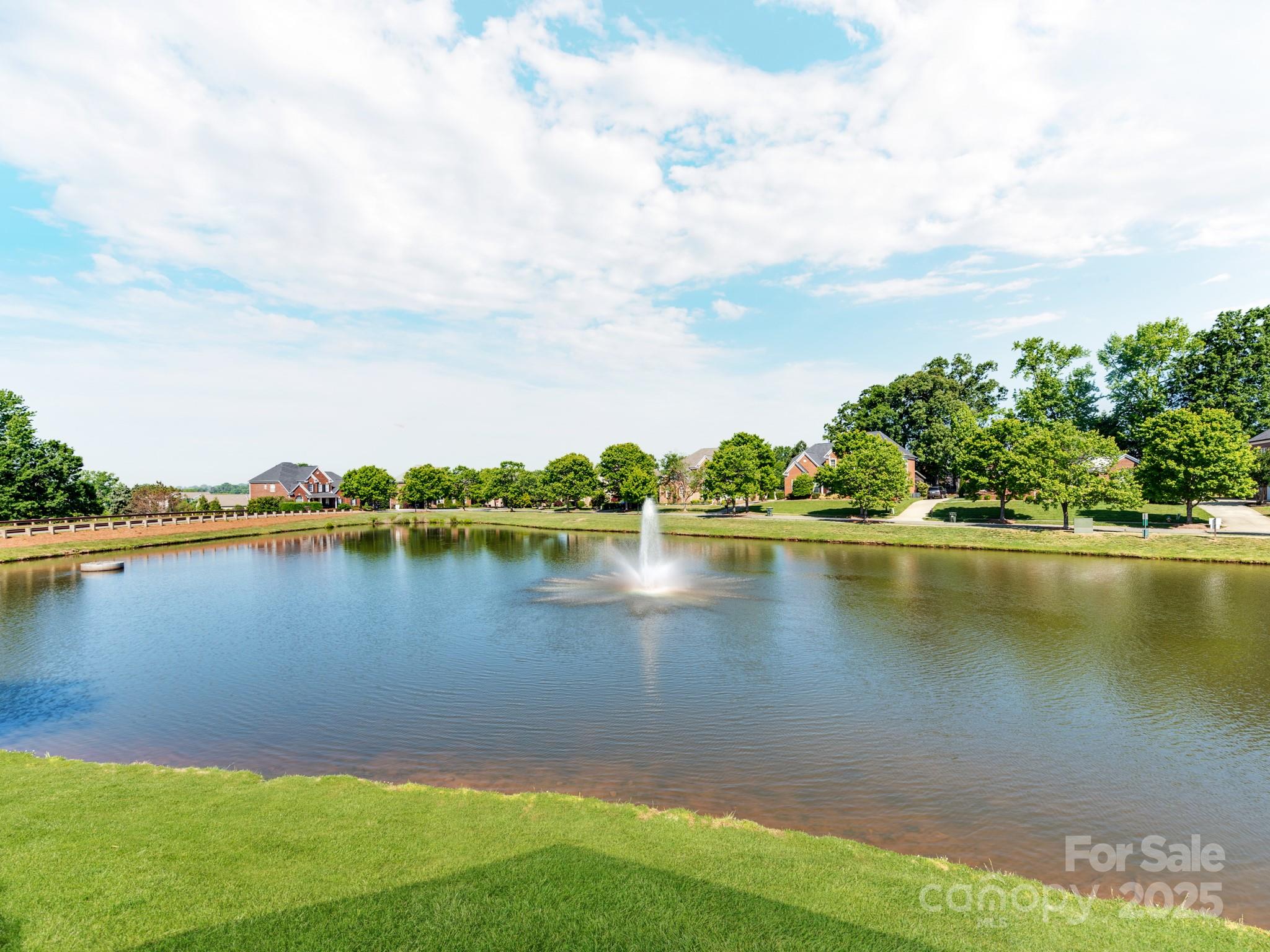 533 Montgrove Place NW — Concord