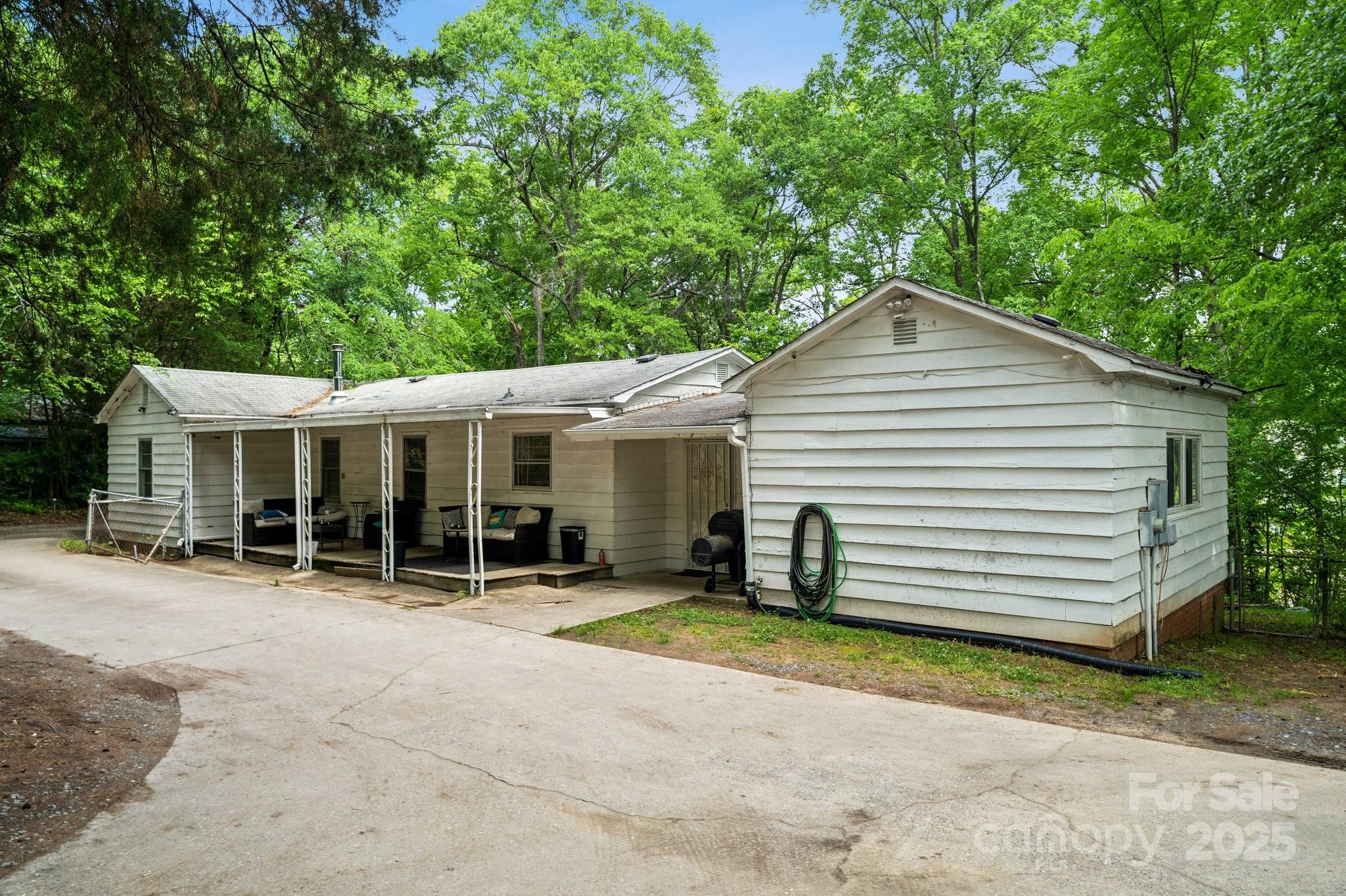 1917 Tom Sadler Road — Charlotte