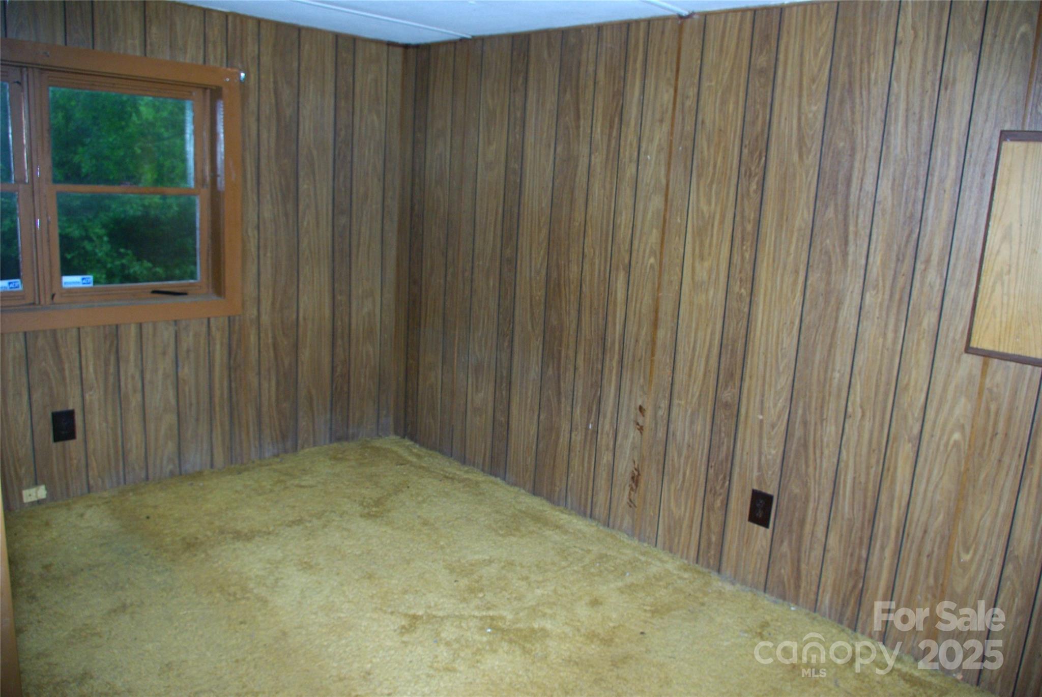 3225 Sawmill Road — Hickory Grove