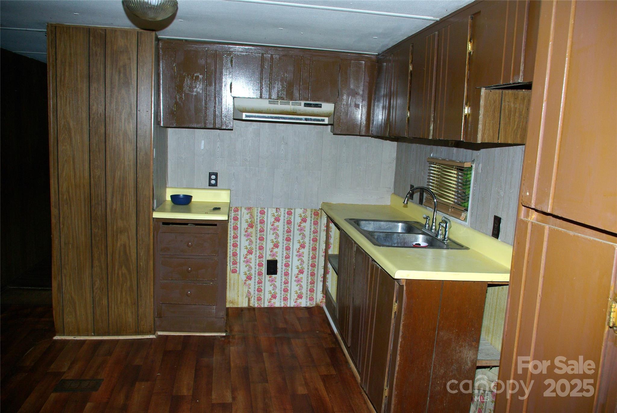 3225 Sawmill Road — Hickory Grove