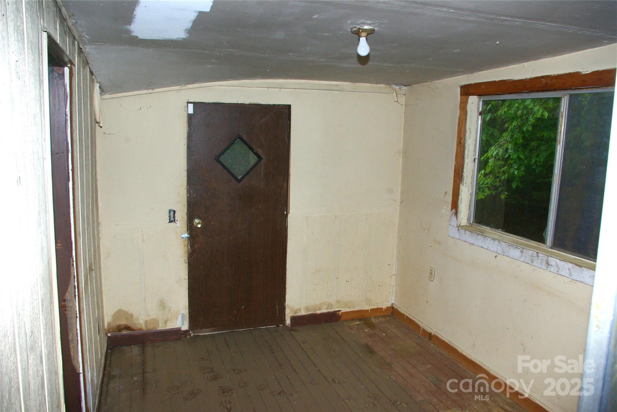 3225 Sawmill Road — Hickory Grove