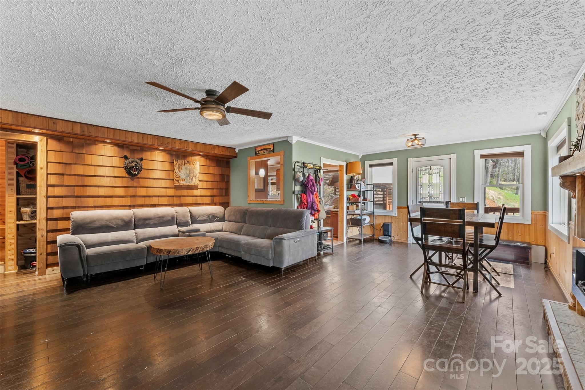 3610 Collettsville Road — Lenoir