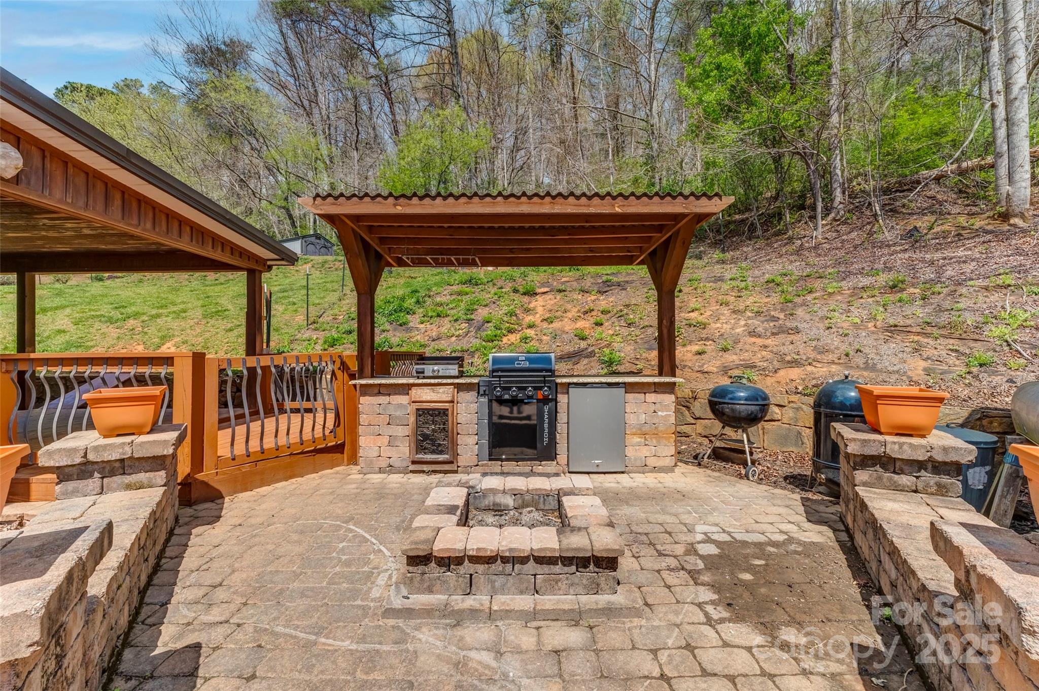3610 Collettsville Road — Lenoir