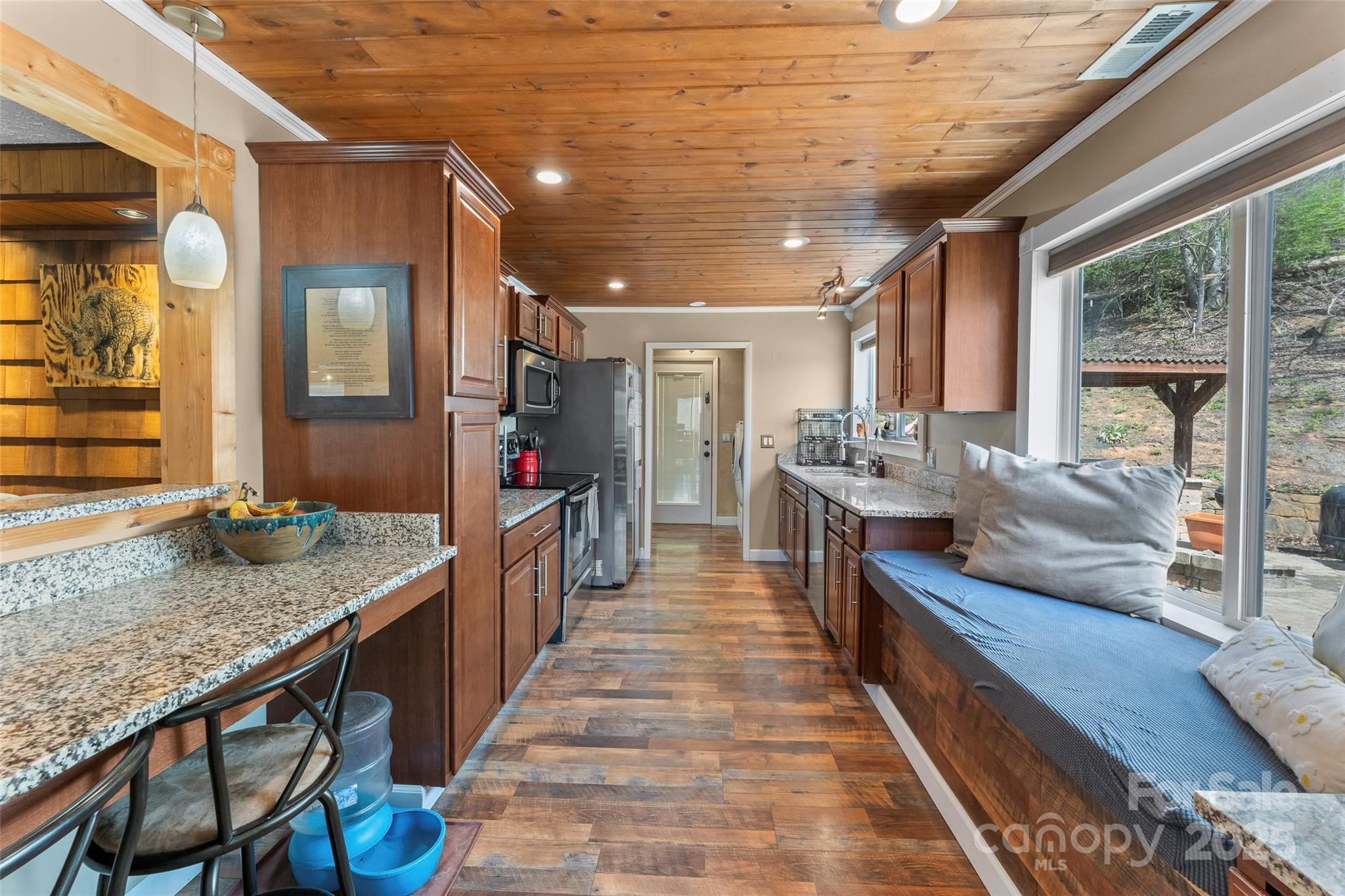 3610 Collettsville Road — Lenoir
