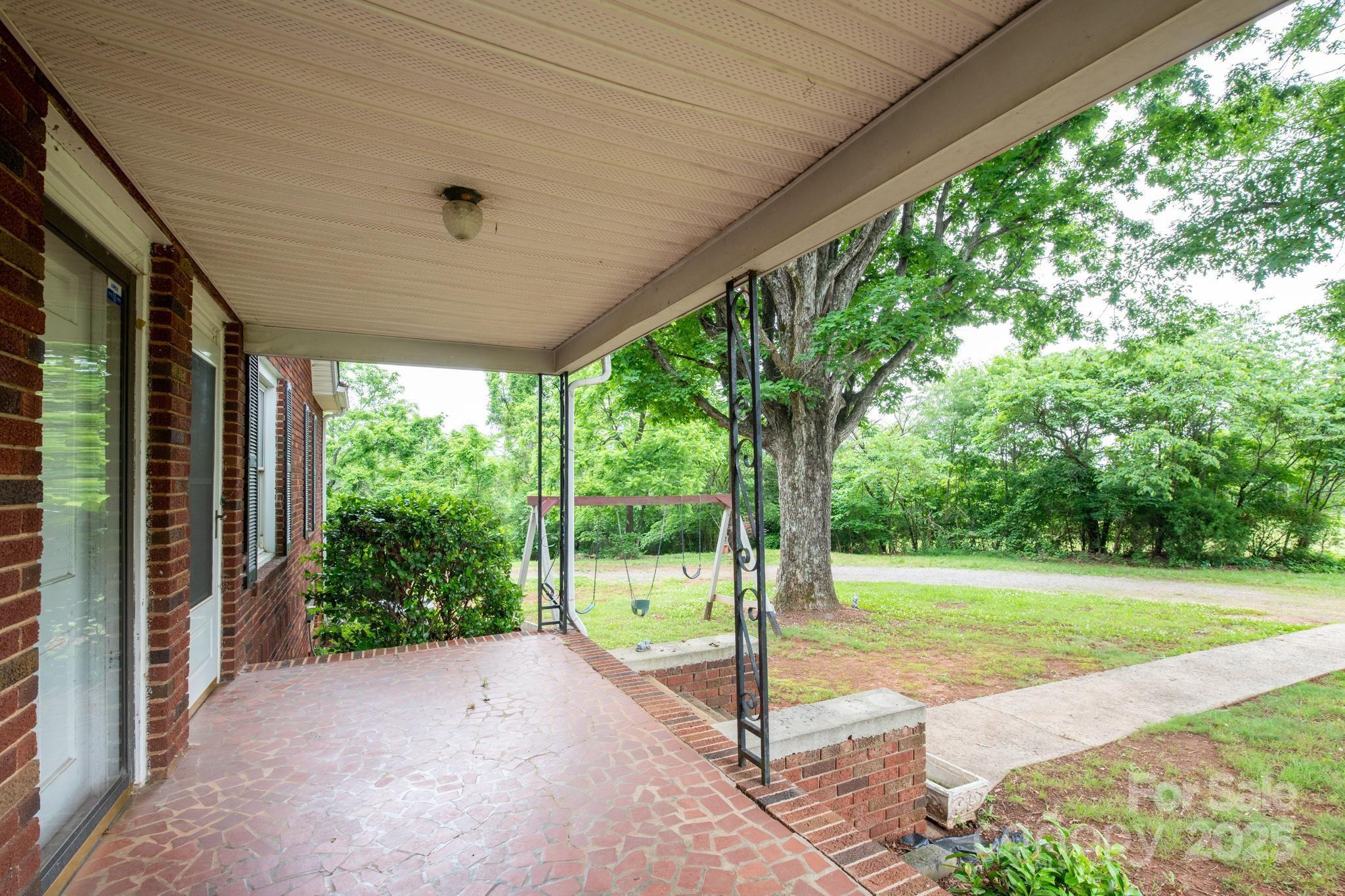 4098 S Nc Hwy 127 Highway — Hickory