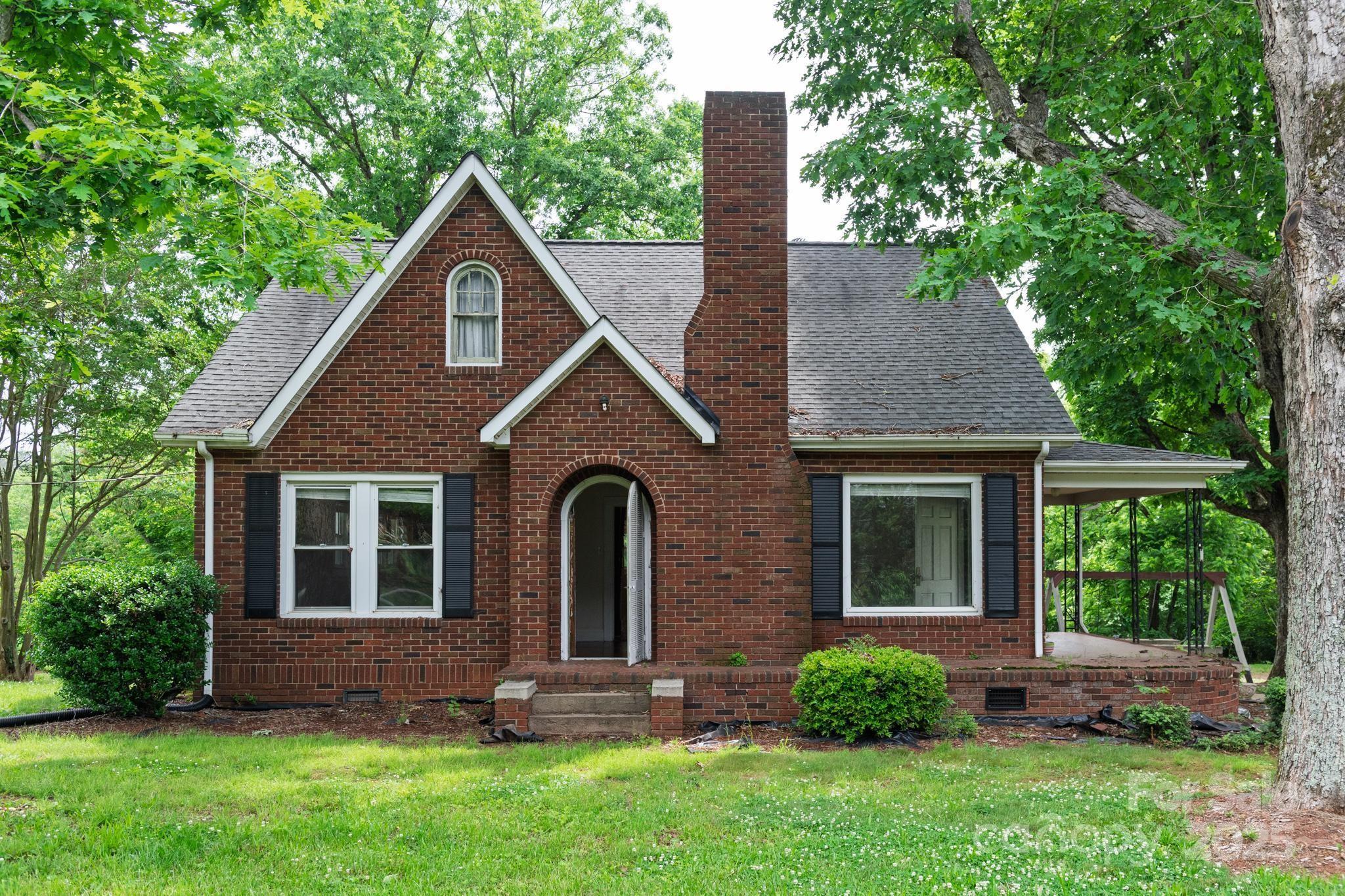 4098 S Nc Hwy 127 Highway — Hickory