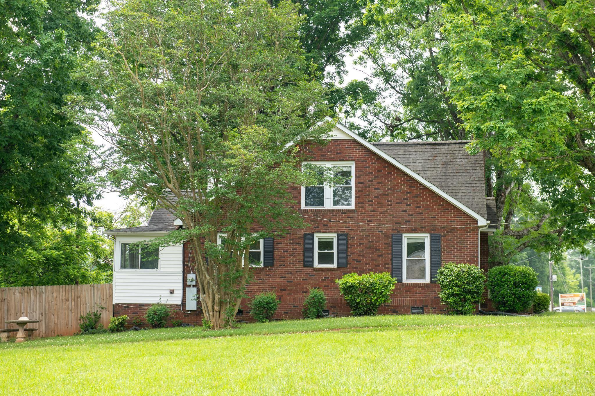 4098 S Nc Hwy 127 Highway — Hickory