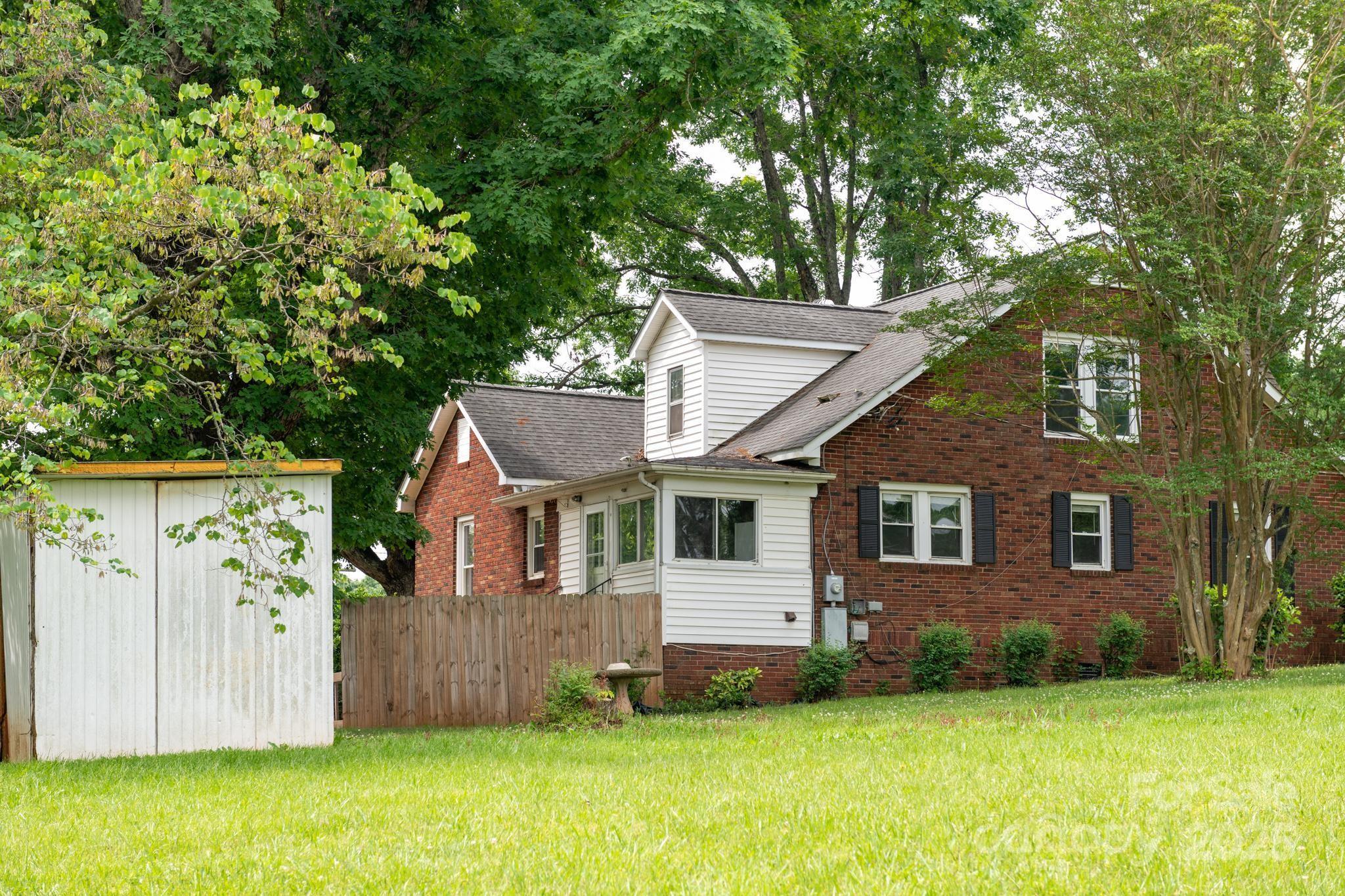 4098 S Nc Hwy 127 Highway — Hickory