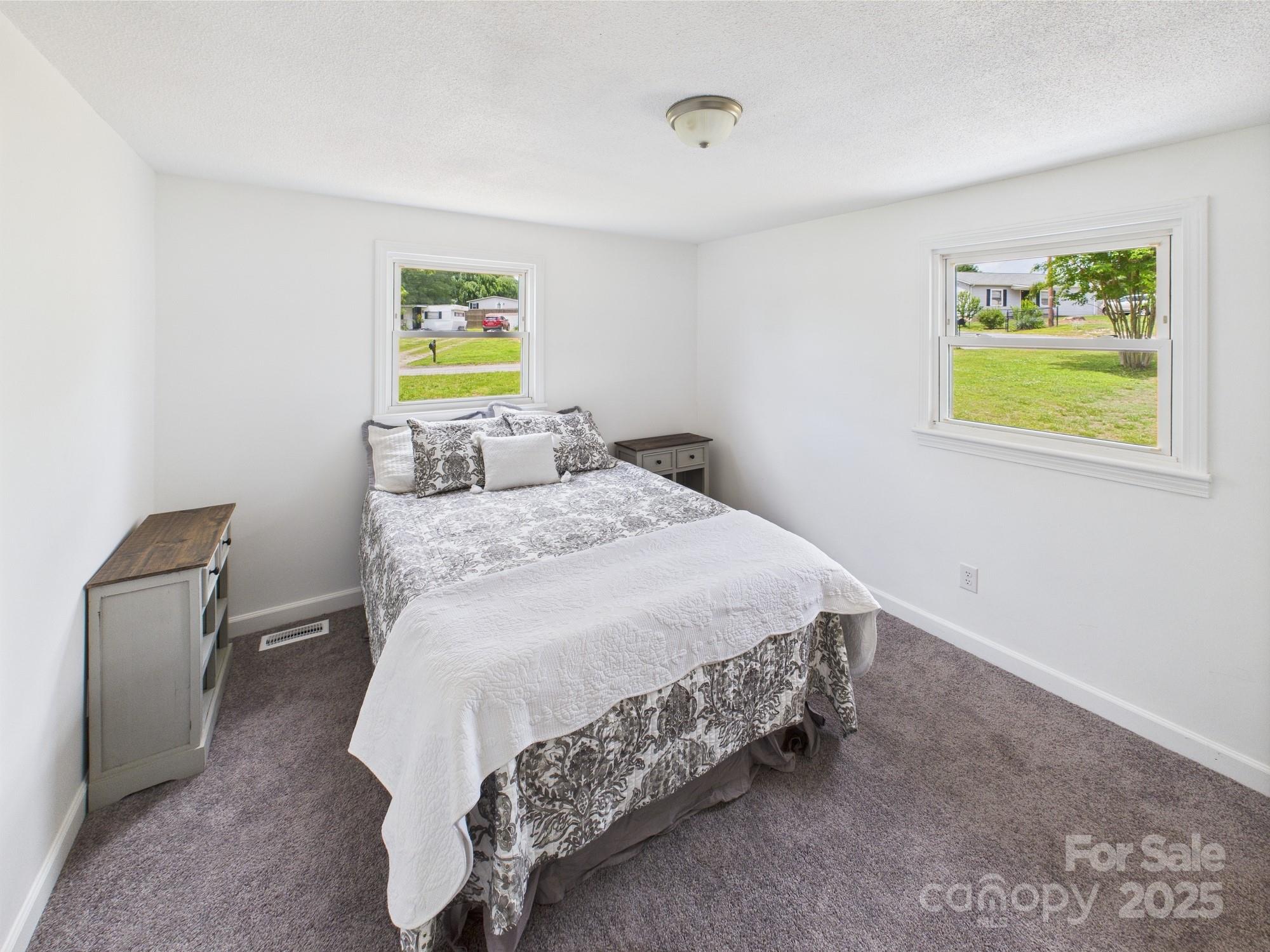 120 Hepler Road — Taylorsville