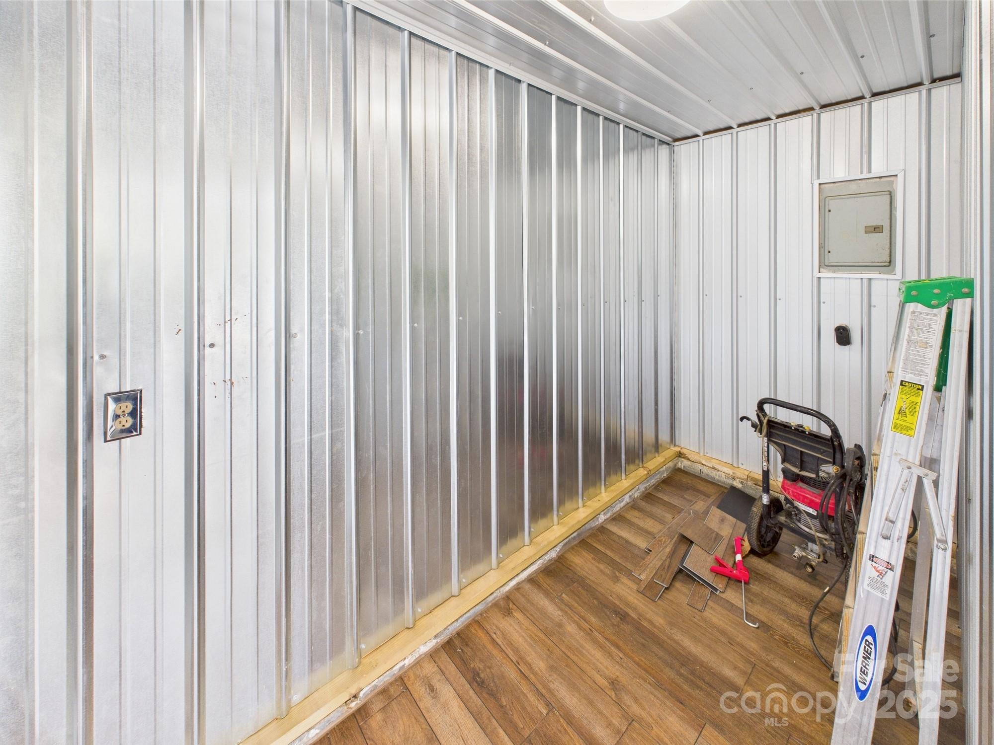 120 Hepler Road — Taylorsville