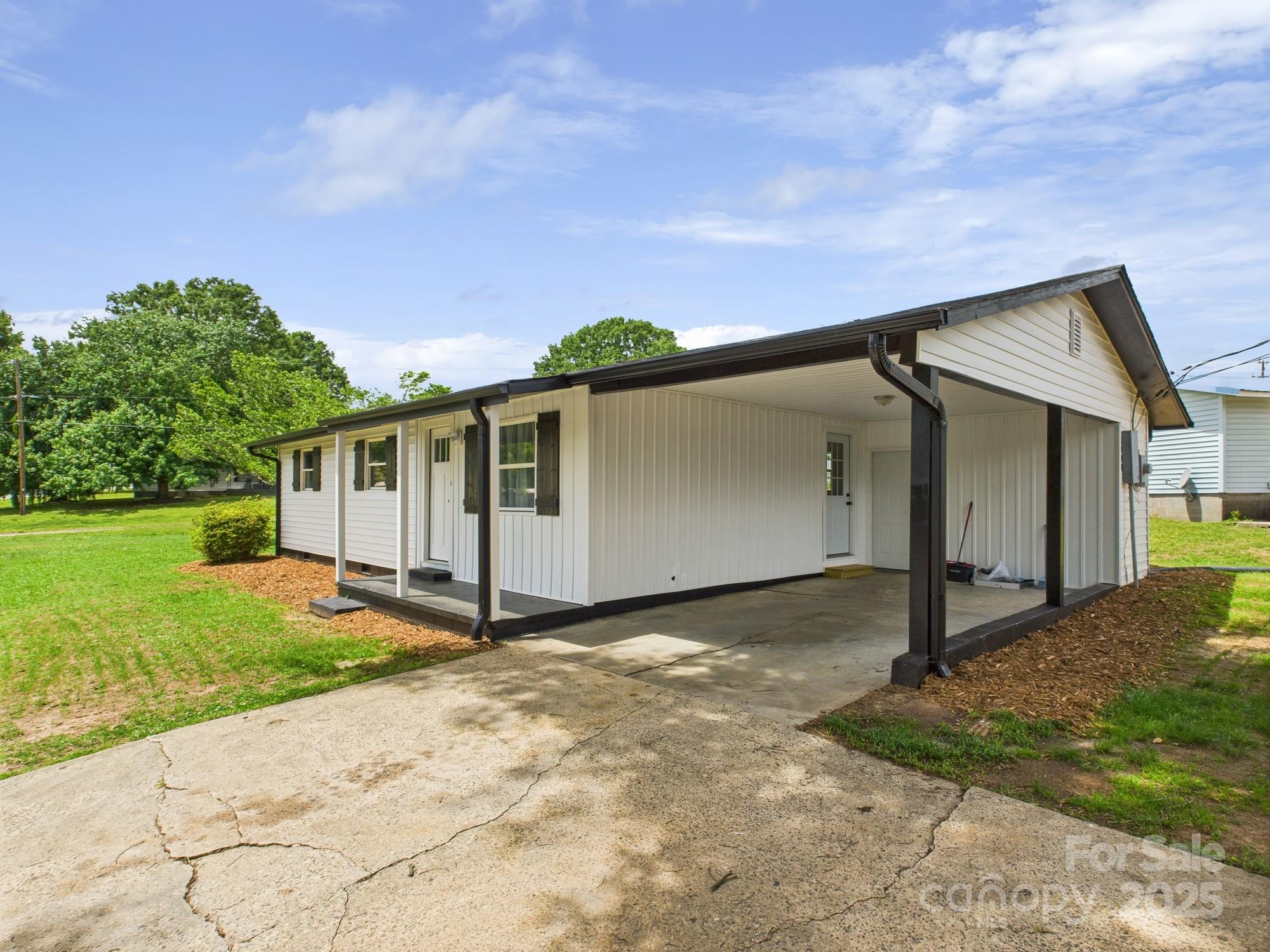 120 Hepler Road — Taylorsville