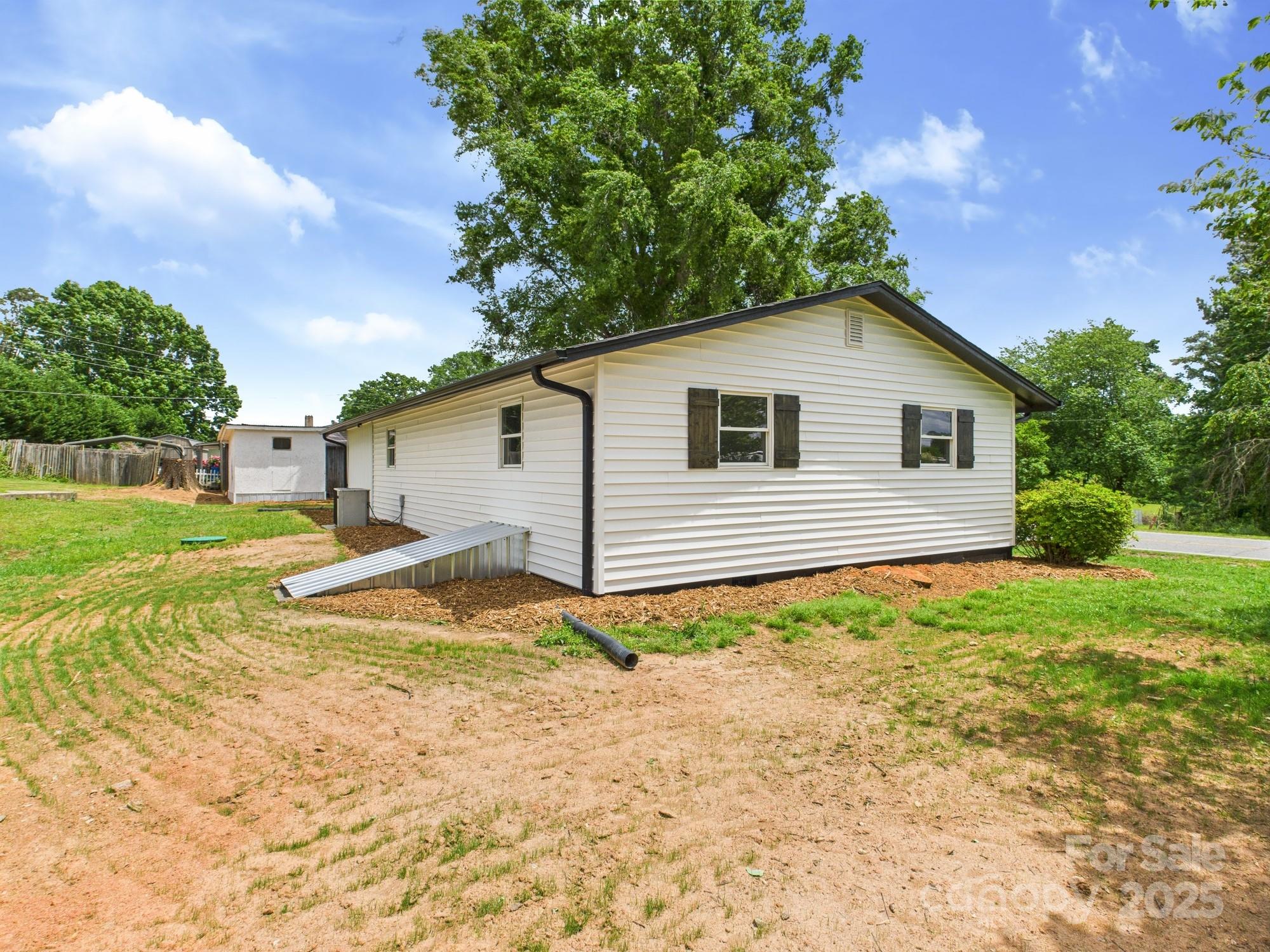 120 Hepler Road — Taylorsville