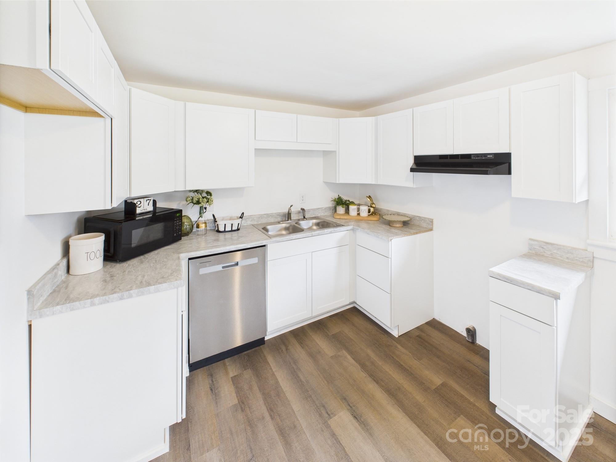 120 Hepler Road — Taylorsville
