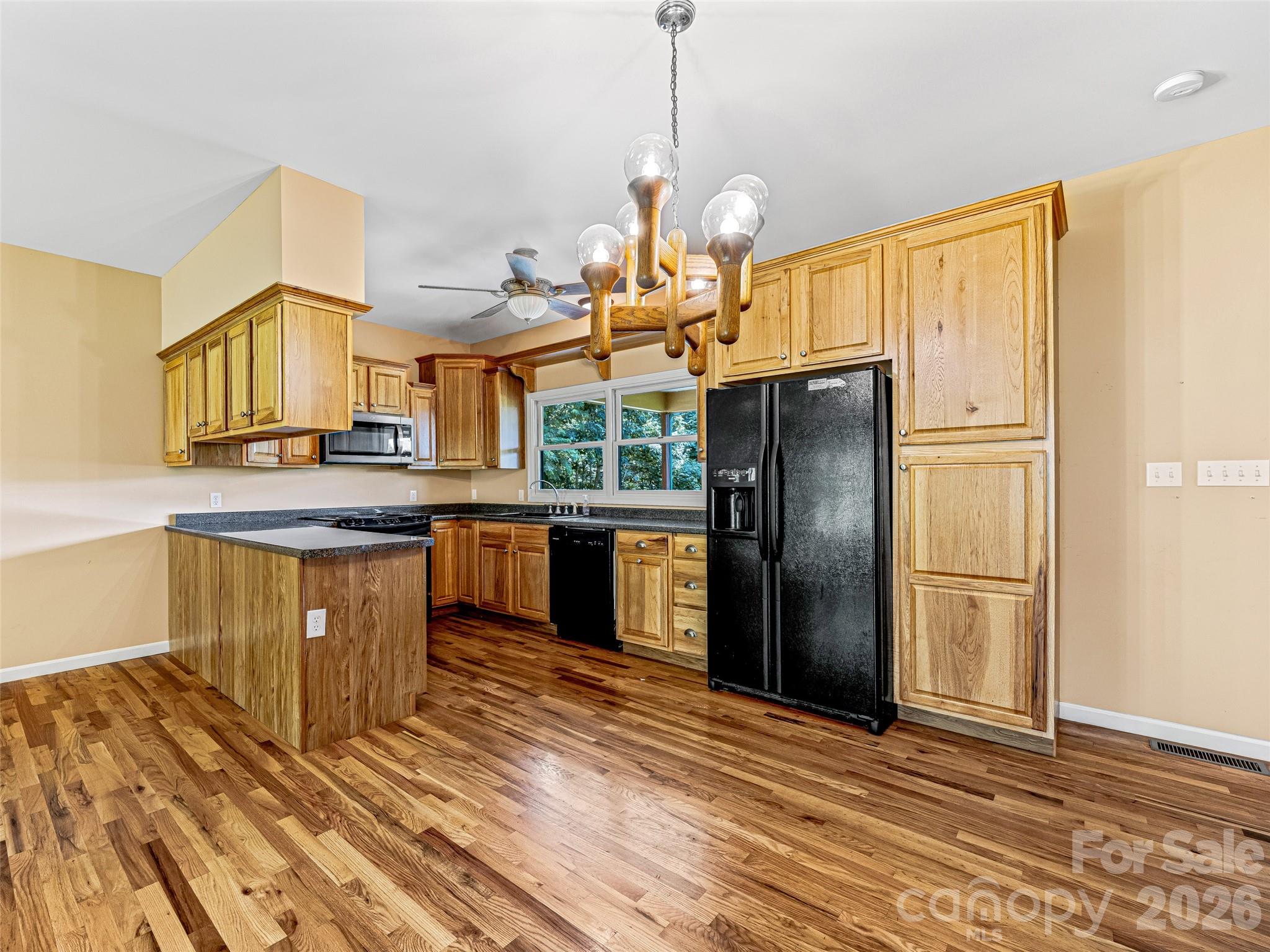 600 Charisma Drive — Marshall