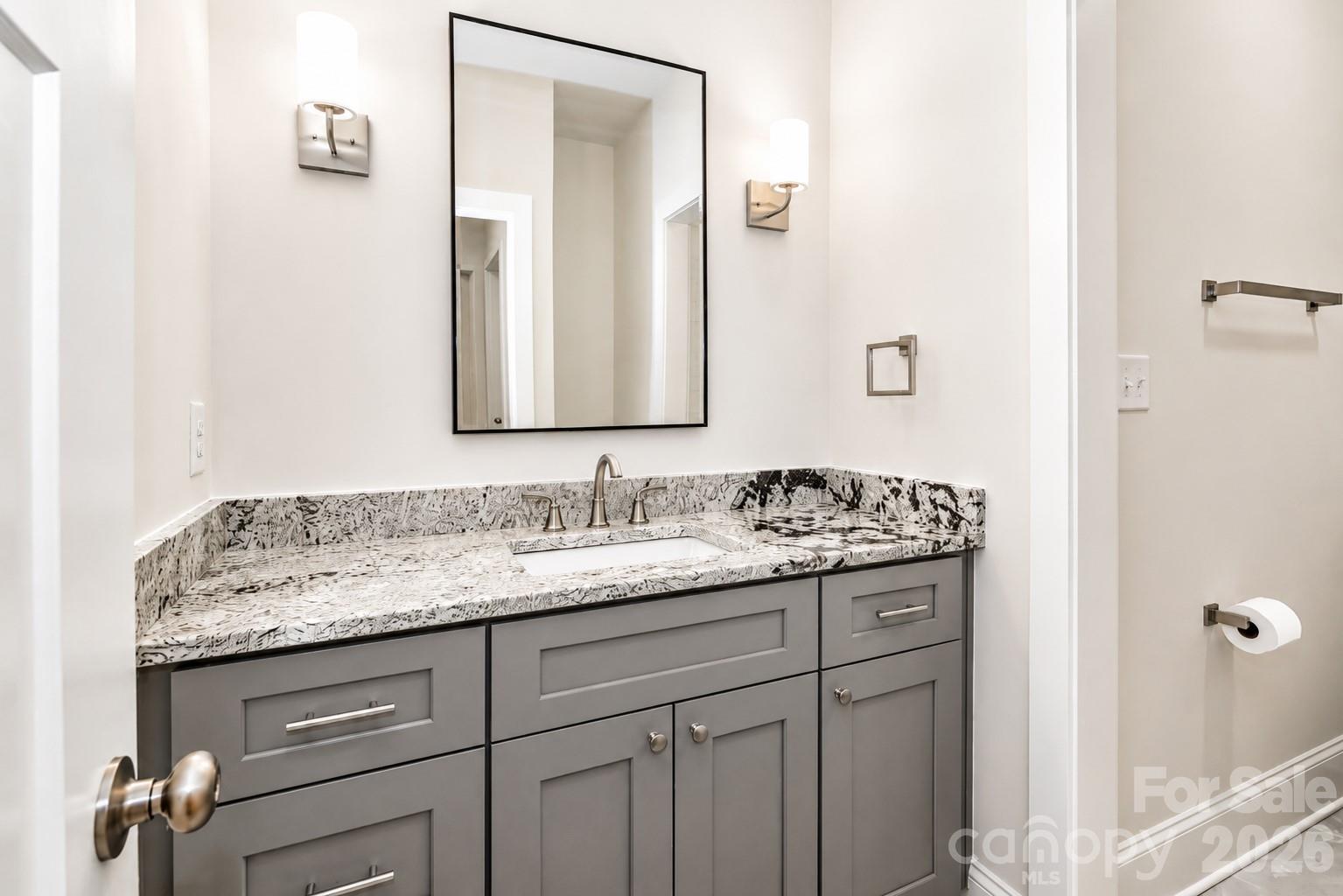 1061 The Glen Street — Statesville