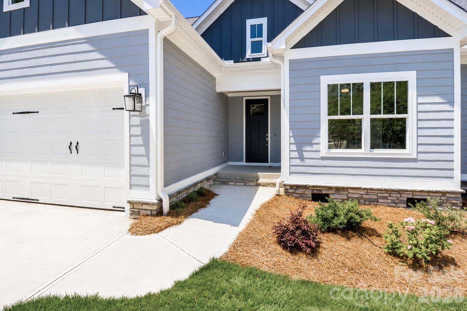 1061 The Glen Street — Statesville