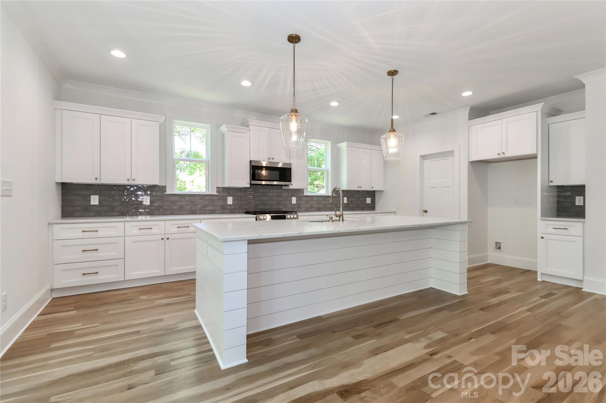 1061 The Glen Street — Statesville