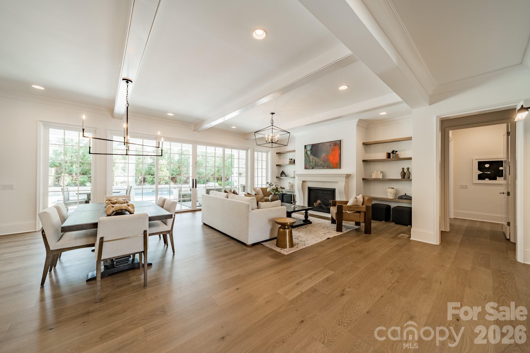 2113 Brandon Circle — Charlotte