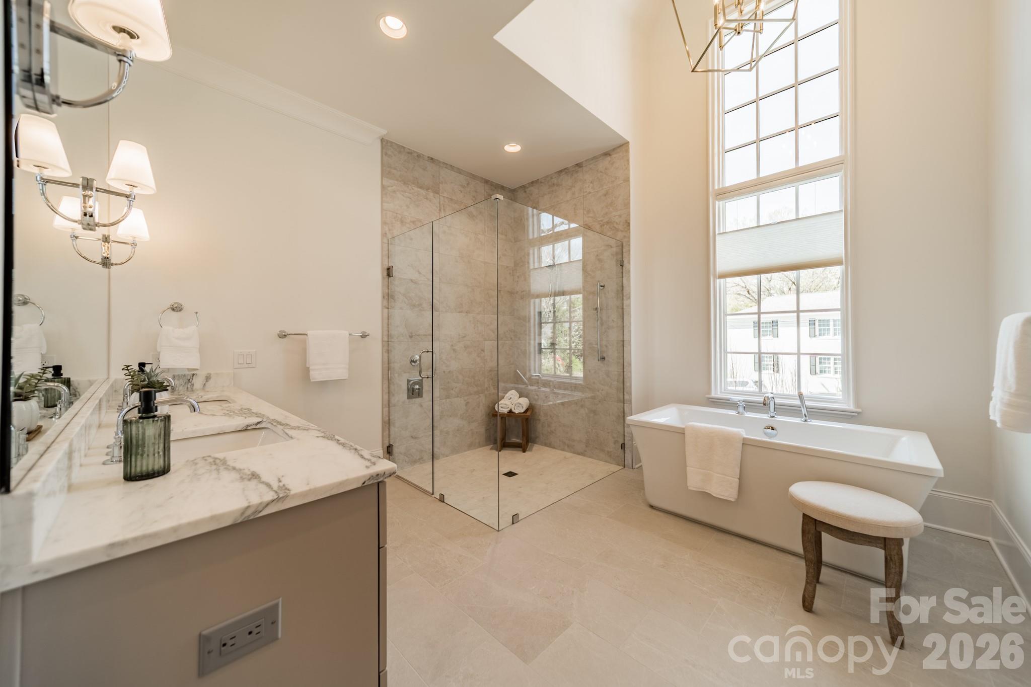 2113 Brandon Circle — Charlotte