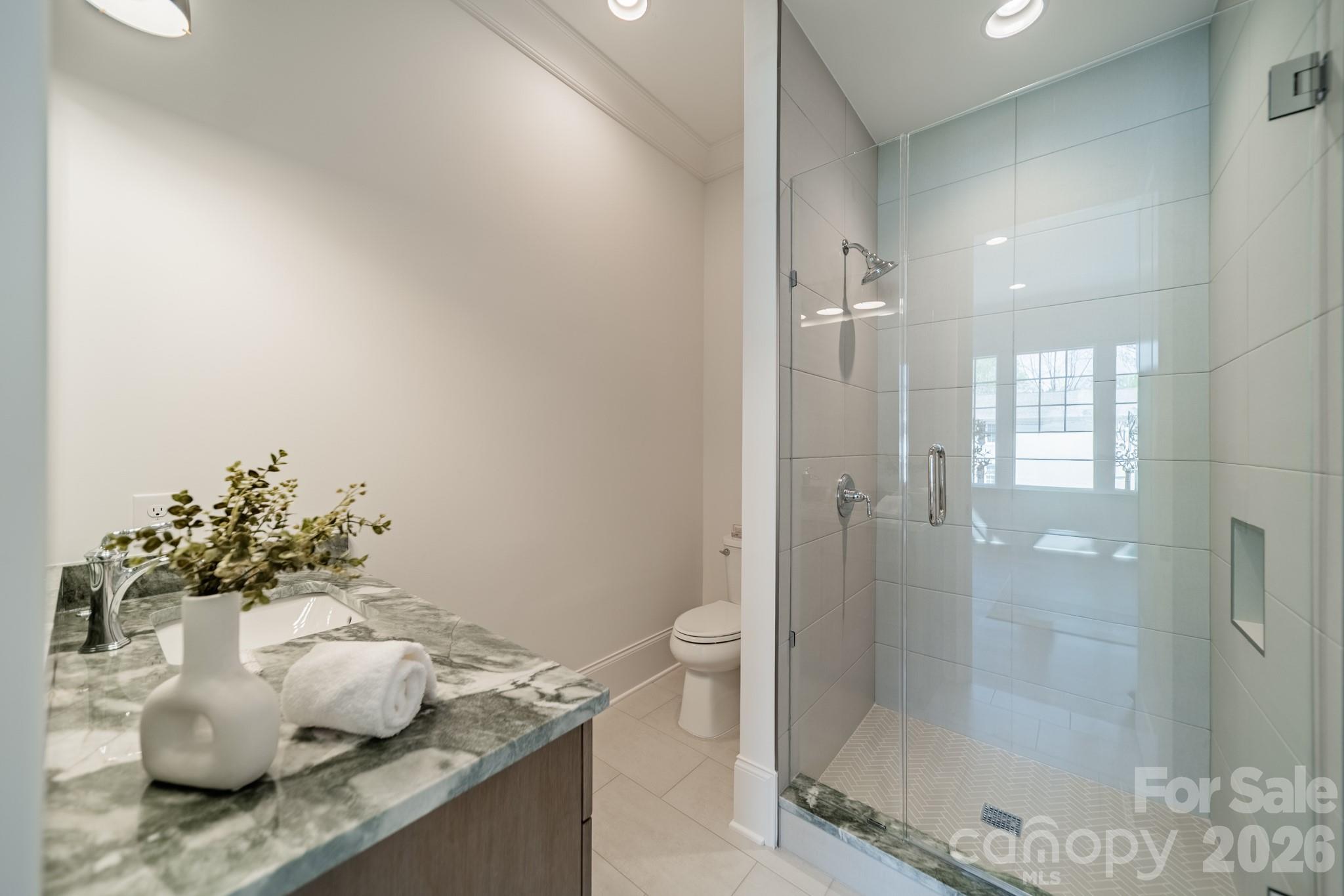 2113 Brandon Circle — Charlotte