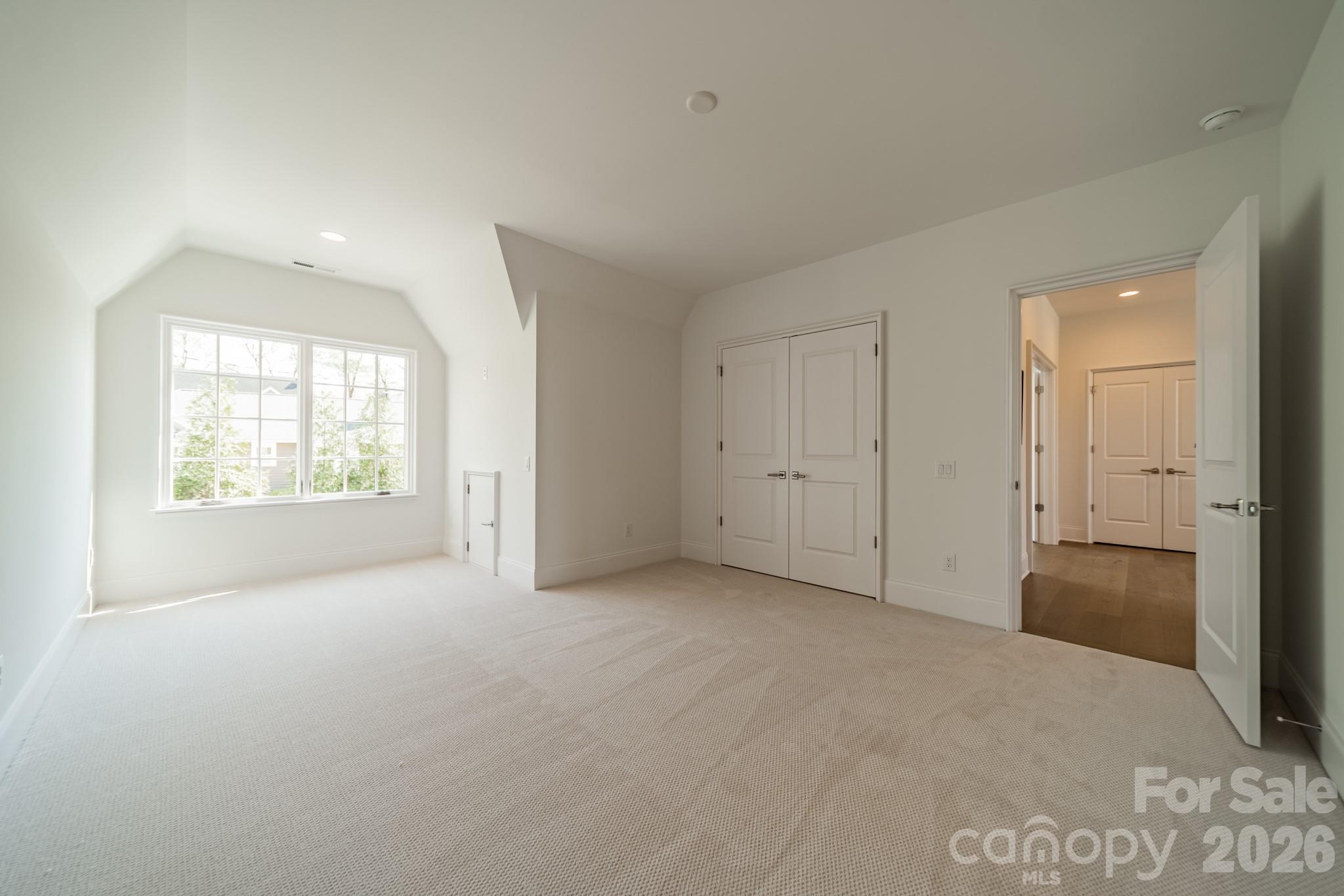 2113 Brandon Circle — Charlotte