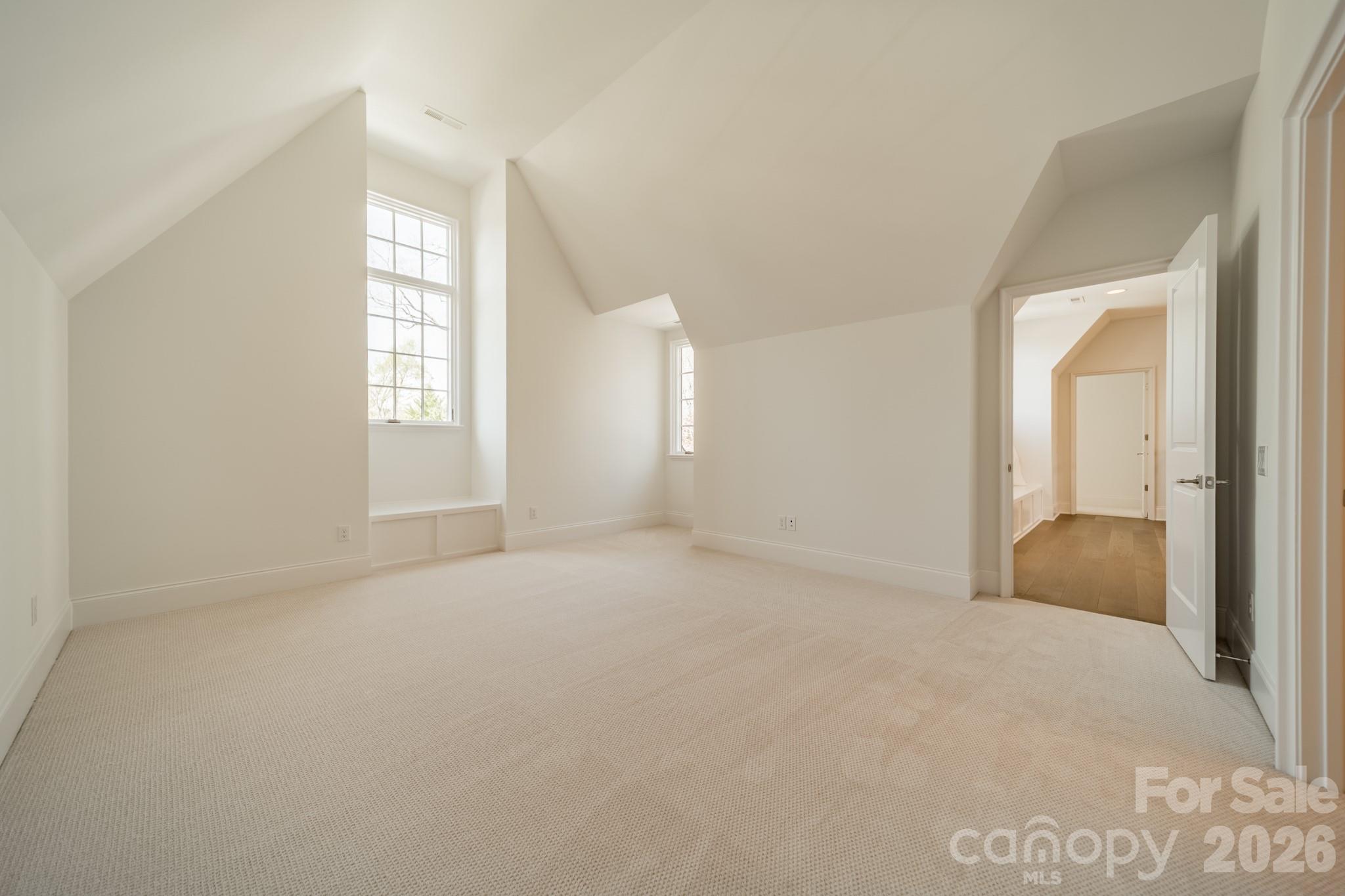 2113 Brandon Circle — Charlotte
