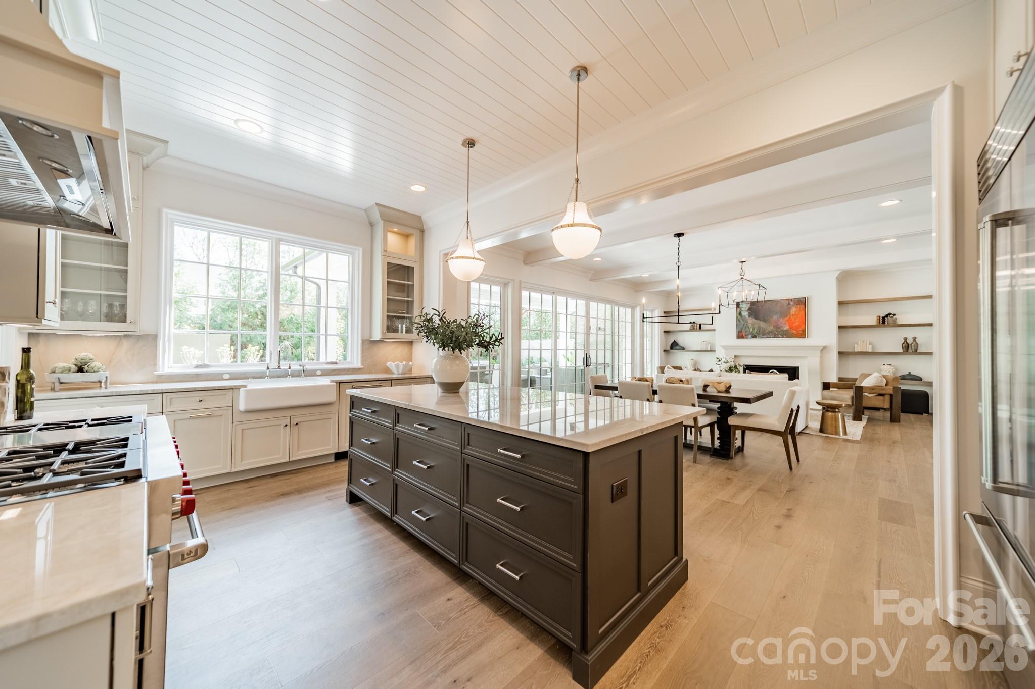 2113 Brandon Circle — Charlotte