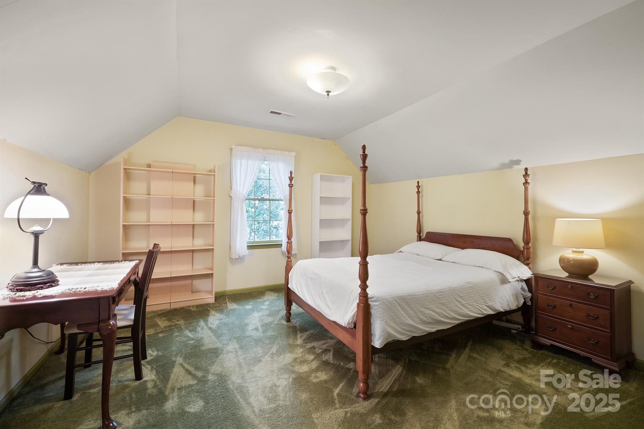 112 Julia Drive — Lincolnton