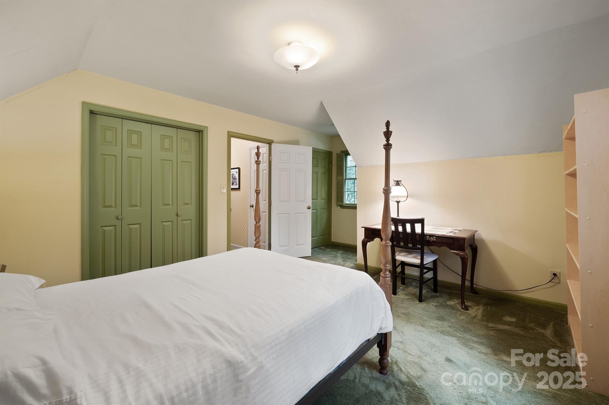 112 Julia Drive — Lincolnton
