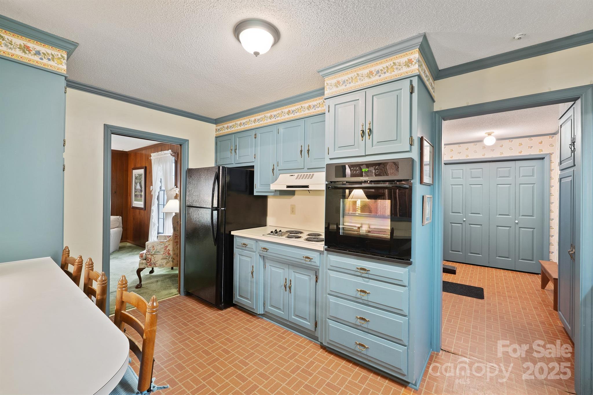 112 Julia Drive — Lincolnton