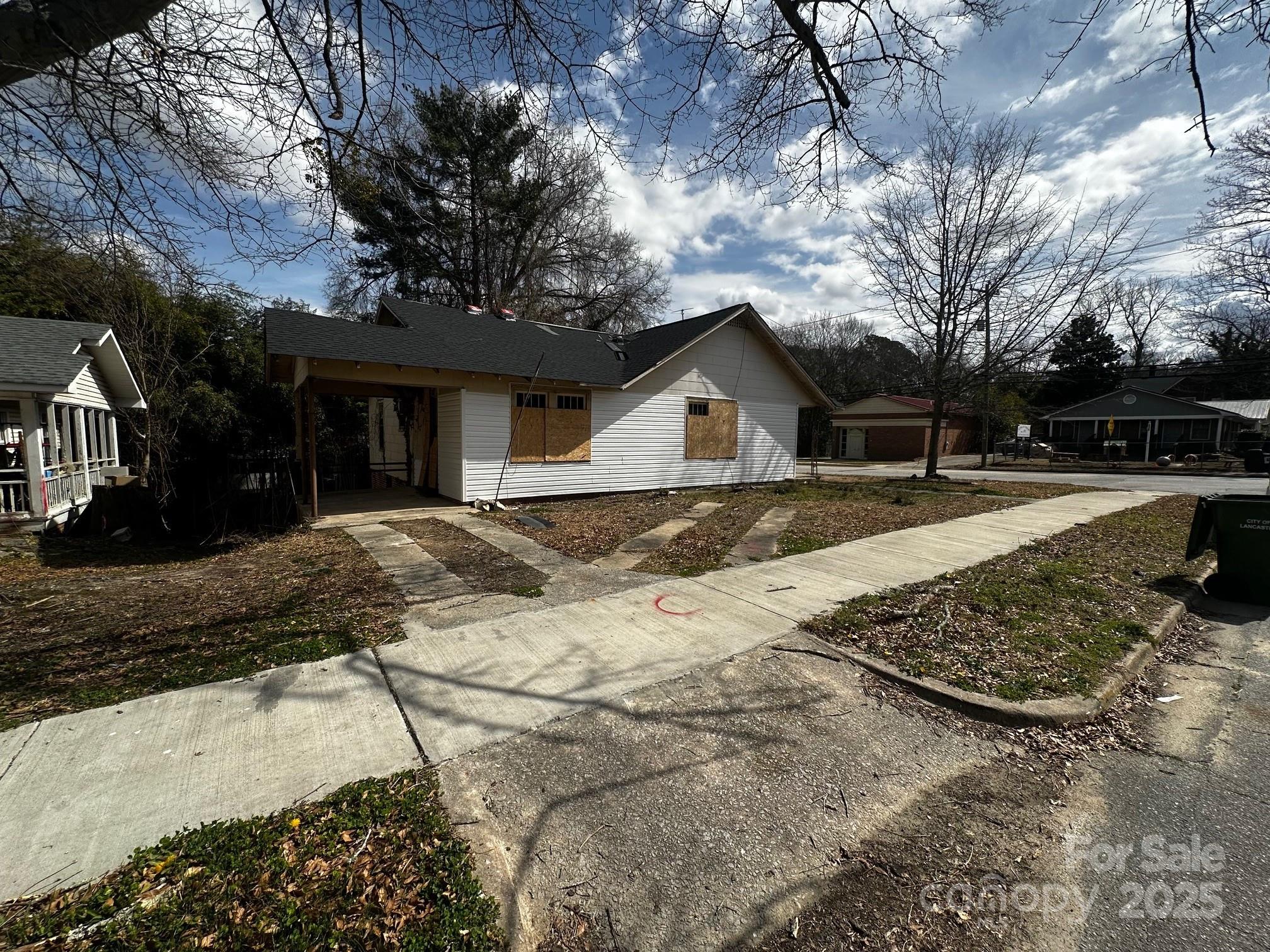 306 E Arch Street — Lancaster